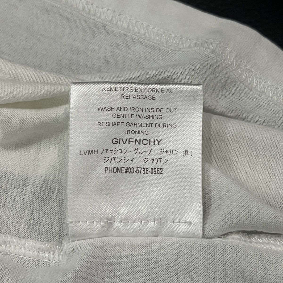Givenchy Givenchy Distressed Logo T-Shirt Size US S / EU 44-46 / 1 - 14 Thumbnail