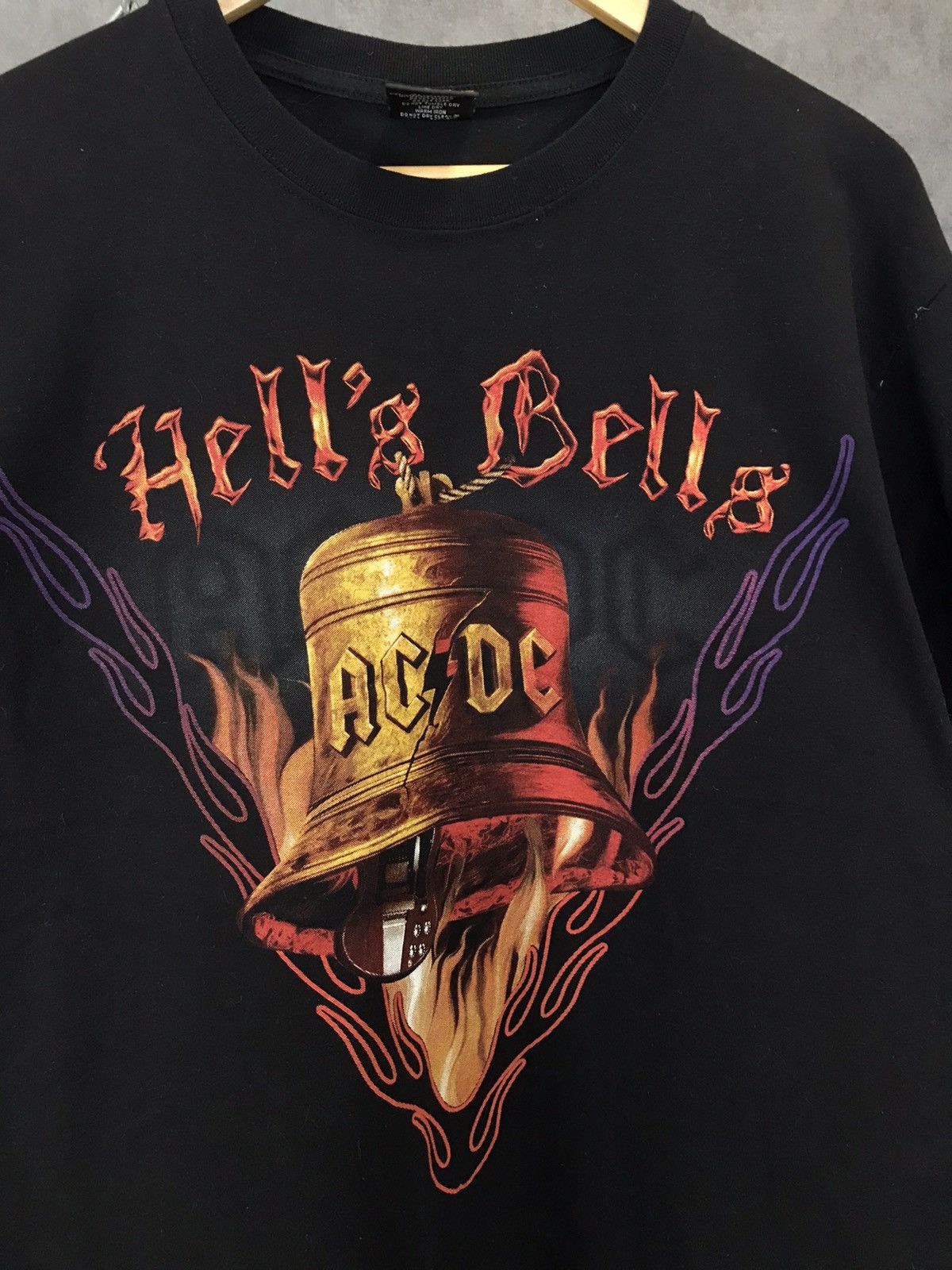Band Tees AC/DC rock band tee Size US L / EU 52-54 / 3 - 5 Thumbnail