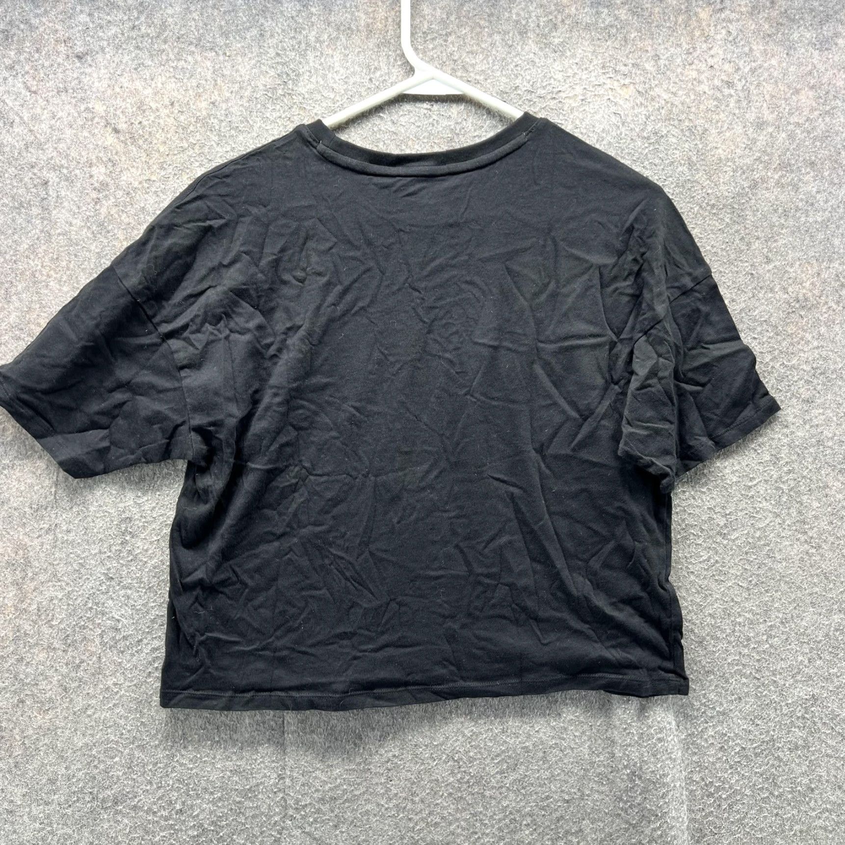 Puma PUMA Shirt Womens Small Black Sunflower Pocket Graphic Crop Top Casual Tee Size S / US 4 / IT 40 - 2 Thumbnail
