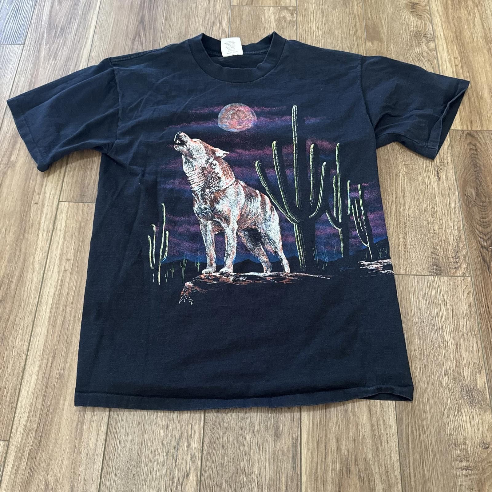 Vintage 90s Wolf Art Desert Cactus Shirt Hazelwood Arizona