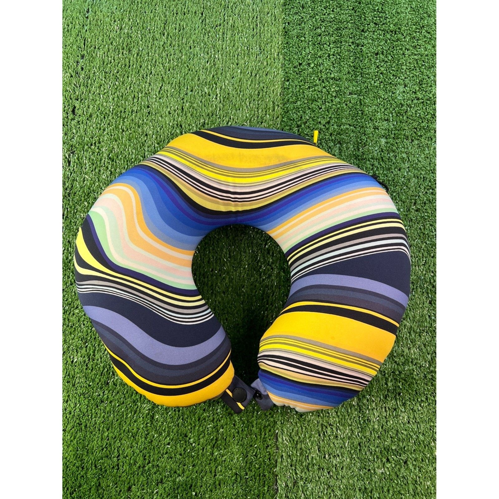 H&M H&M SWE Sweden Olympics Neck Pillow Travel Comfort Size 34 - 2 Thumbnail