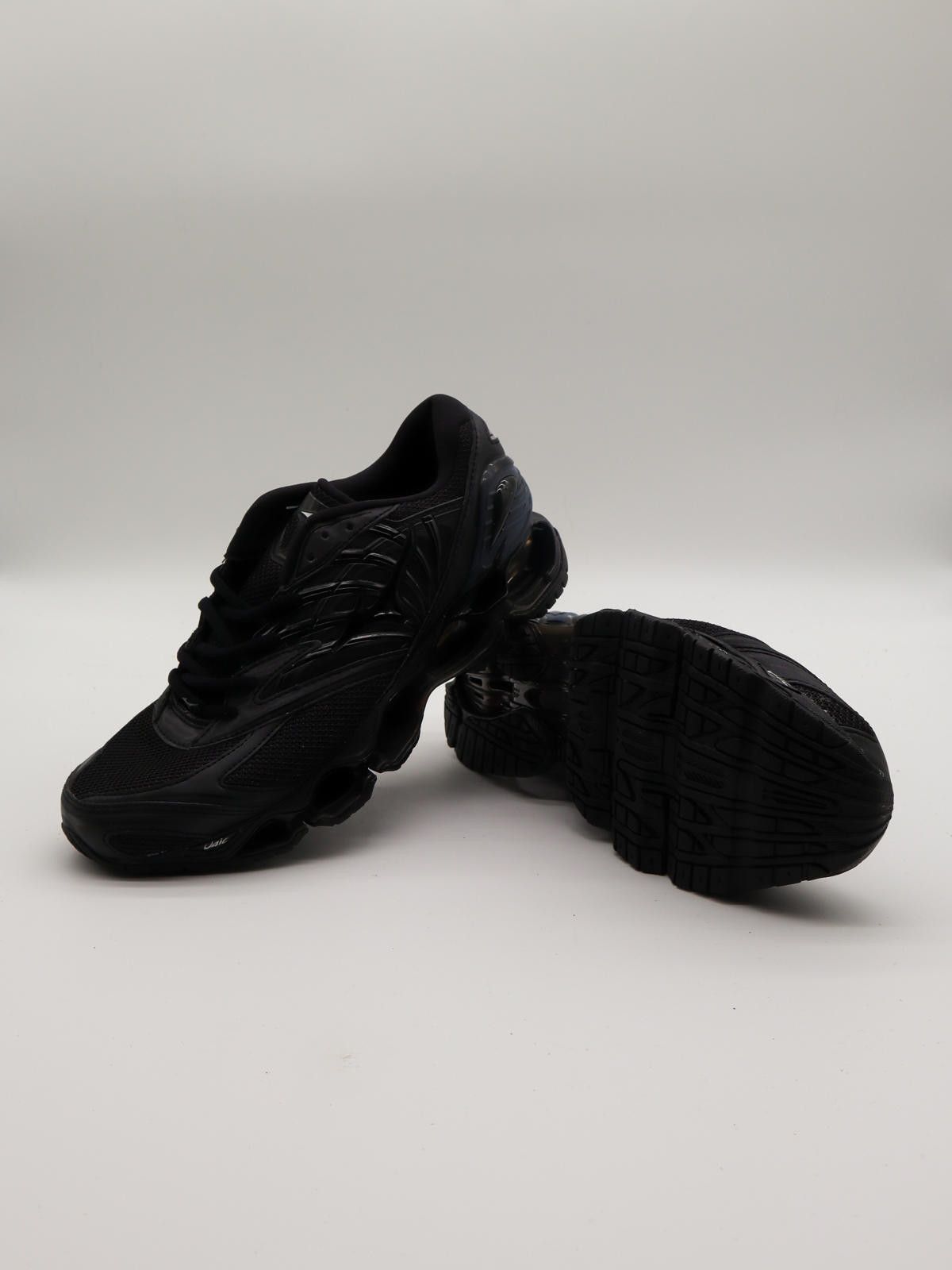 Other Mizuno Wave Prophecy LS D1GA333701 – High‑End Tech Runner Size US 7.5 / EU 40-41 - 2 Thumbnail