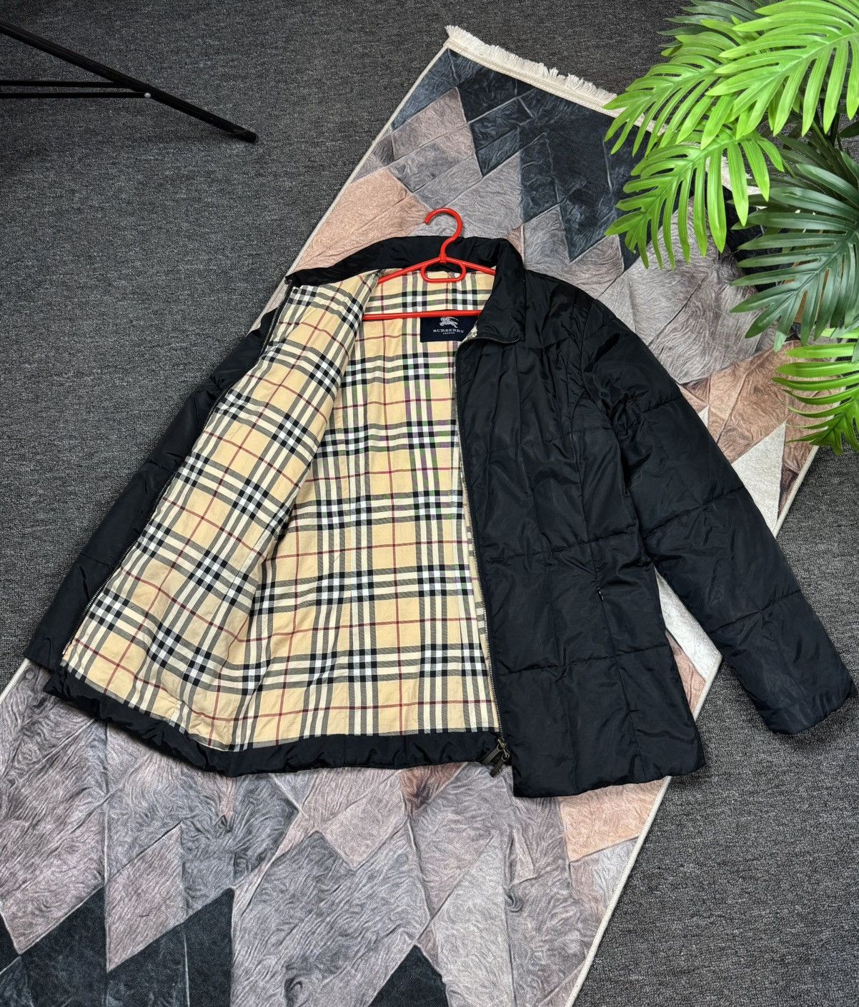 Burberry Burberry London Vintage Down Jacket Puffer size L Size L / US 10 / IT 46 - 4 Thumbnail