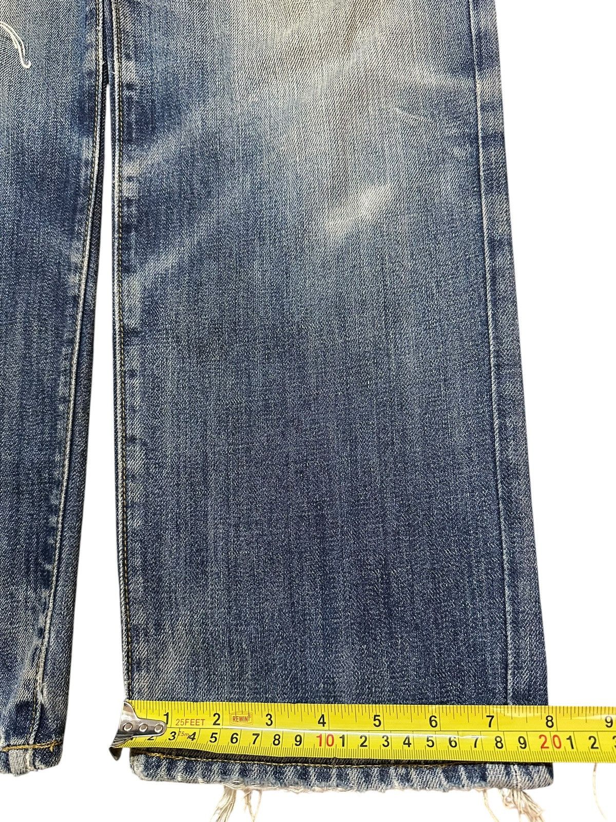 Uniqlo Vintage Japanese Uniqlo Blue Faded Wash Distress Style Jeans Size US 30 / EU 46 - 16 Thumbnail