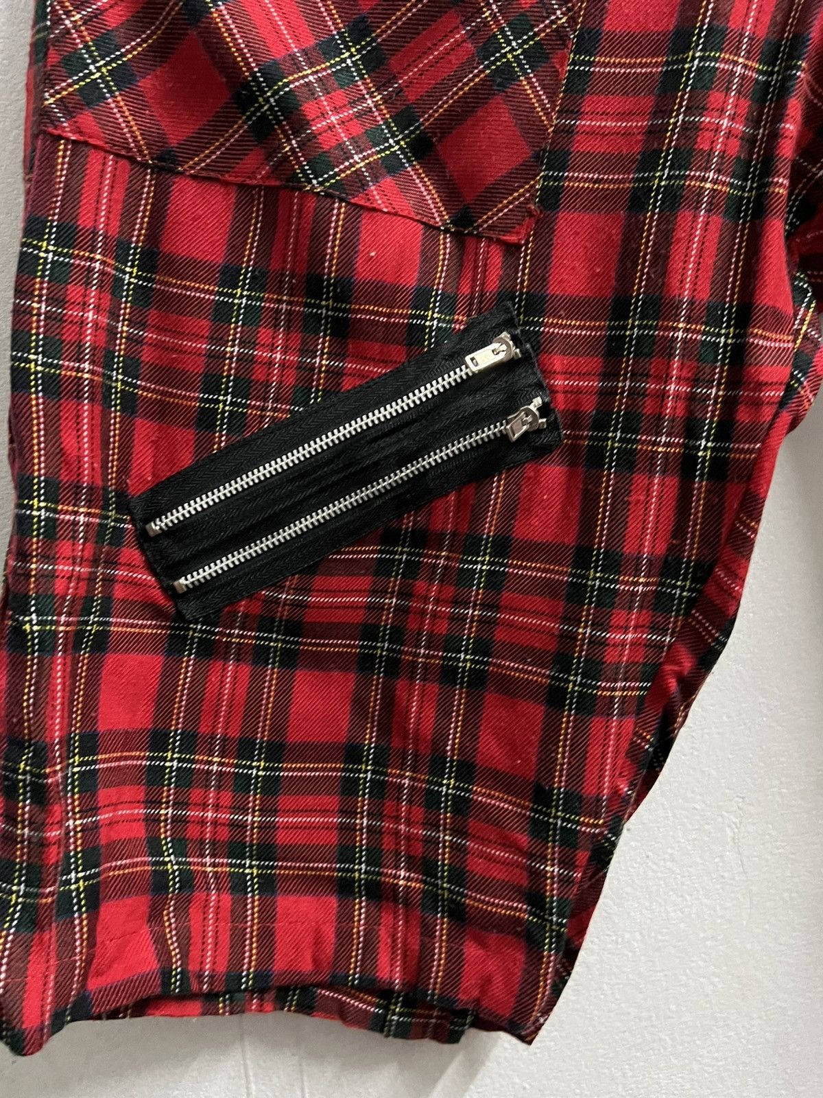 Band Tees × Punk and Yo × Seditionaries Red Tartan Bondage Punk Rock Metal Short Darkwear Pants Size US 29 - 4 Thumbnail