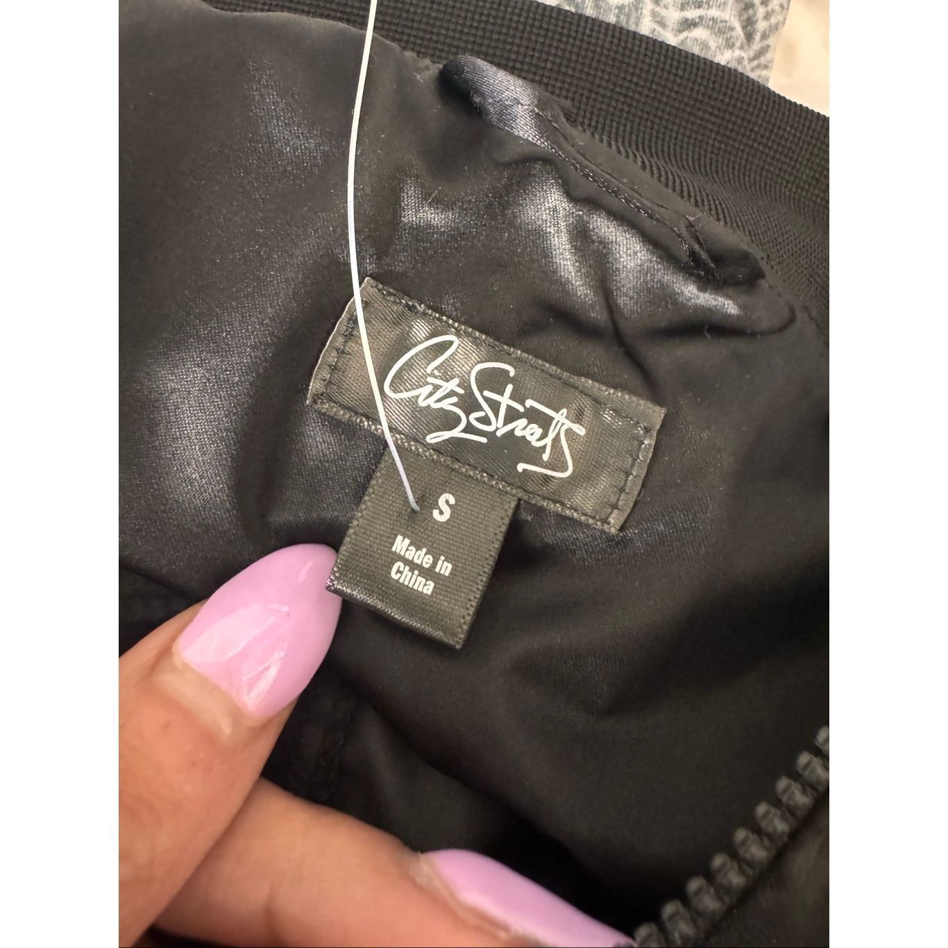 City Streets City Streets Lightweight Sleek Black Full Zip Classic Flight Size S / US 4 / IT 40 - 7 Thumbnail