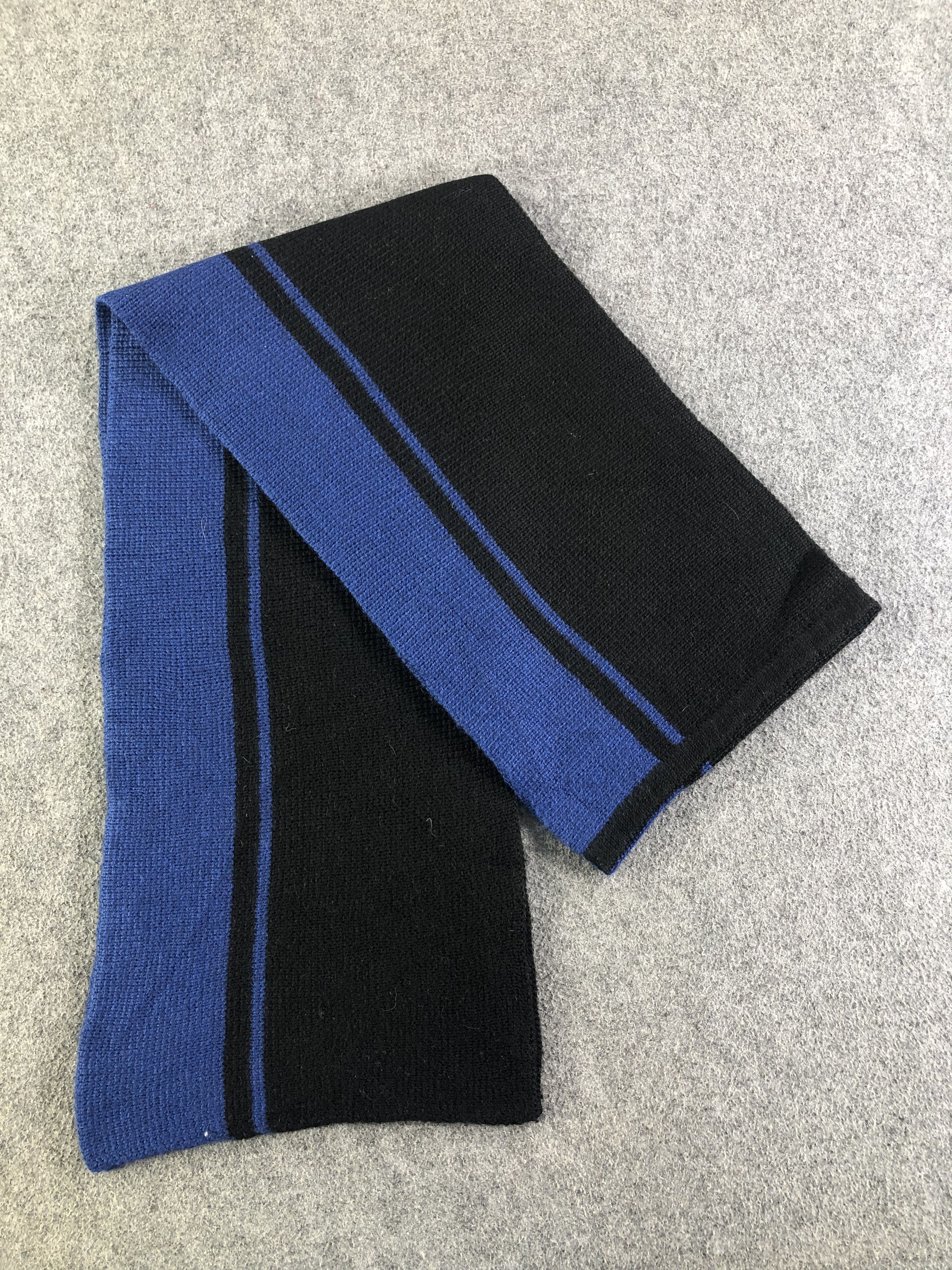 Banana Republic Banana Republic Scarf / Muffler / Neckwear Size ONE SIZE - 4 Thumbnail