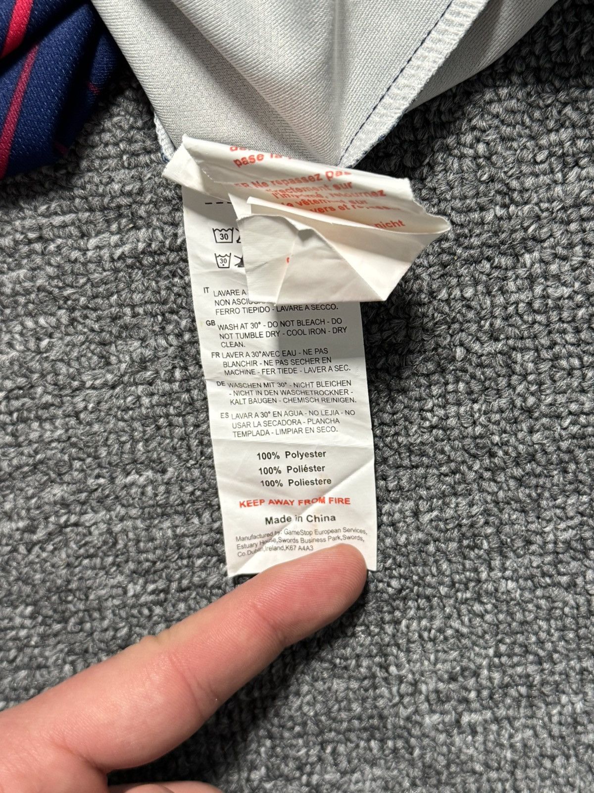 Grailed EA Sports FIFA FUT 18 Soccer Jersey Men's Size XL Gradient Size US XXL / EU 58 / 5 - 6 Thumbnail