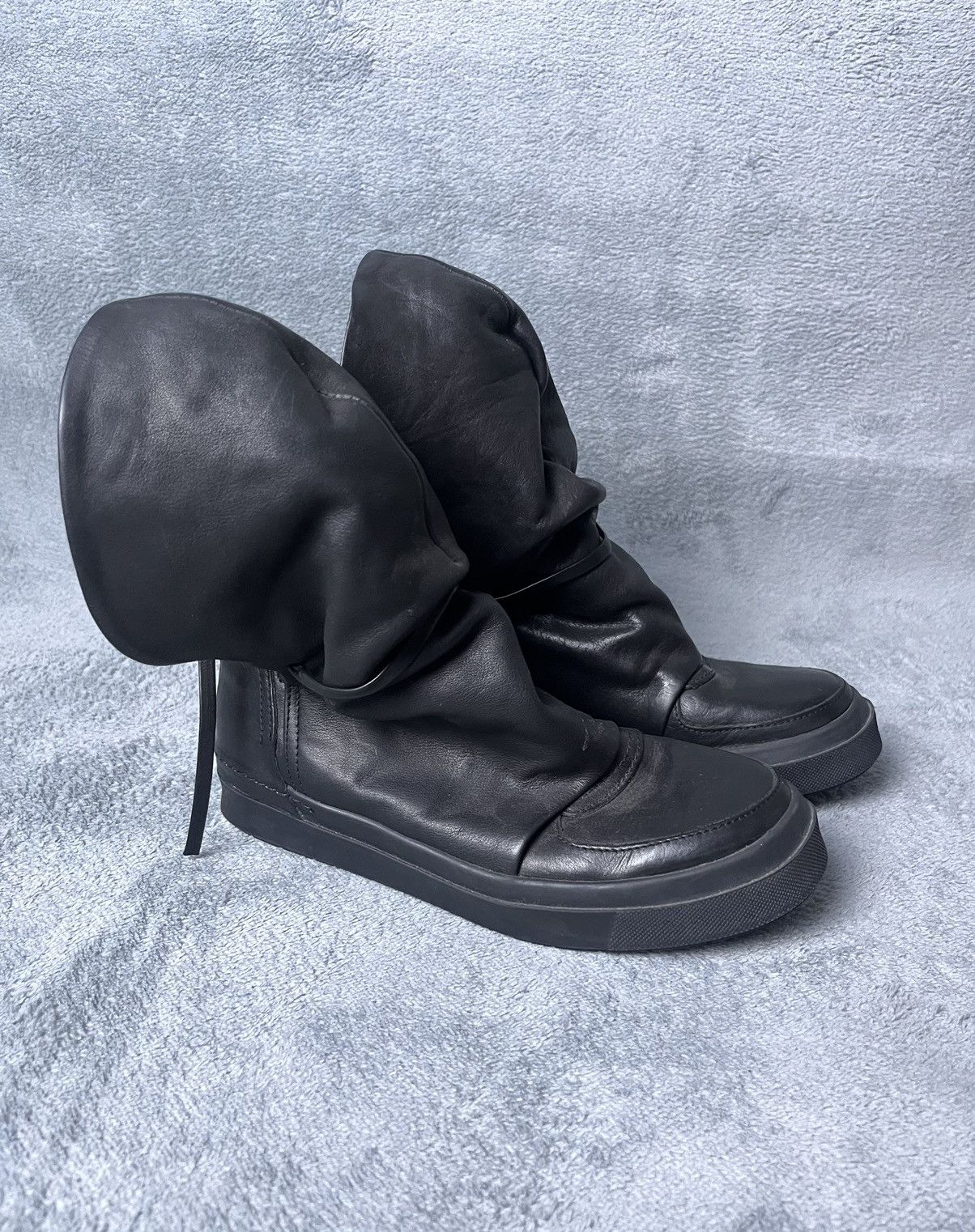 靴 CINZIA ARAIA / JELKY CAP CARACTER CANAPA Cinzia Araia Cinzia araia - Skin Cap leather boots | Grailed