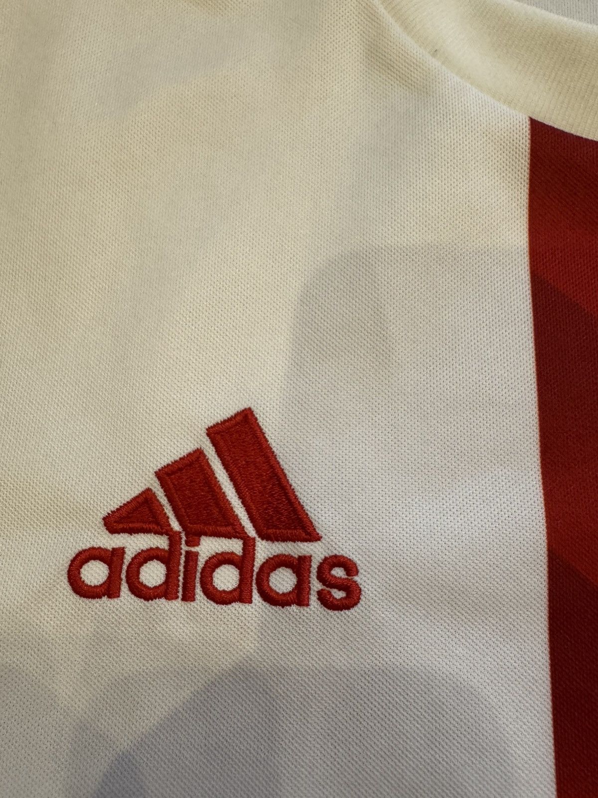 Adidas LYON ADIDAS 2022/2023 FOOTBALL HOME JERSEY SIZE S HC0975 Size US S / EU 44-46 / 1 - 7 Thumbnail