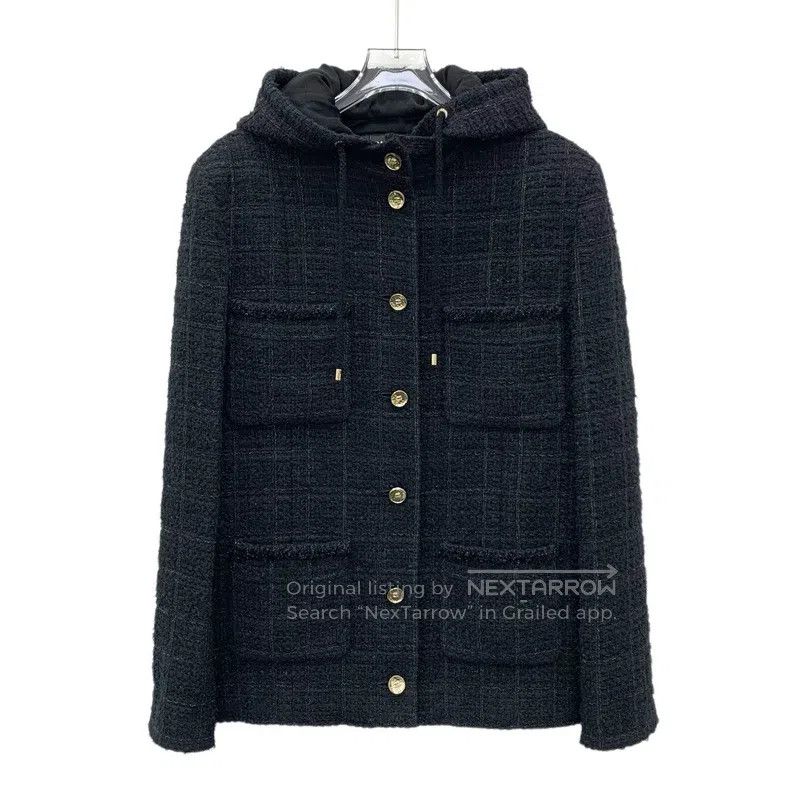 Chanel Chanel 25B black cotton hooded single-breasted long-sleeve Size M / US 6-8 / IT 42-44 - 1 Thumbnail