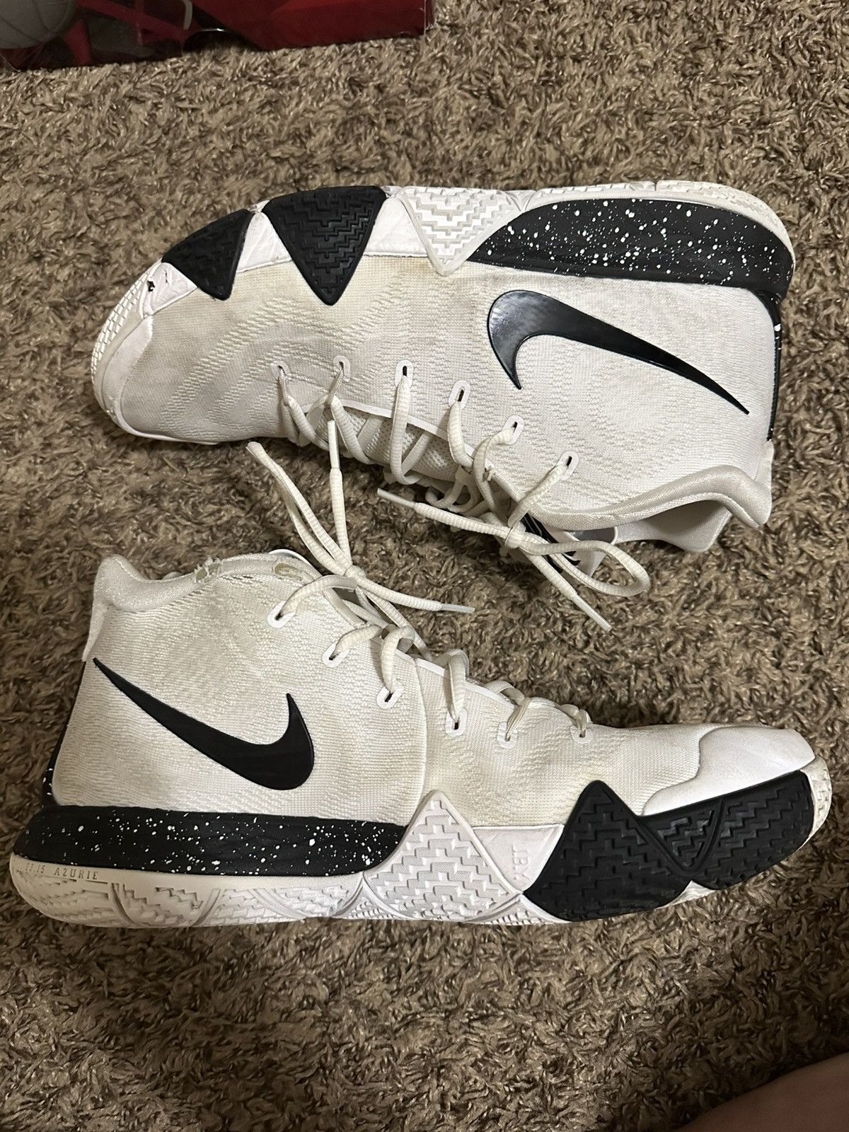 Nike Nike Kyrie 4 Size US 12 / EU 45 - 2 Thumbnail