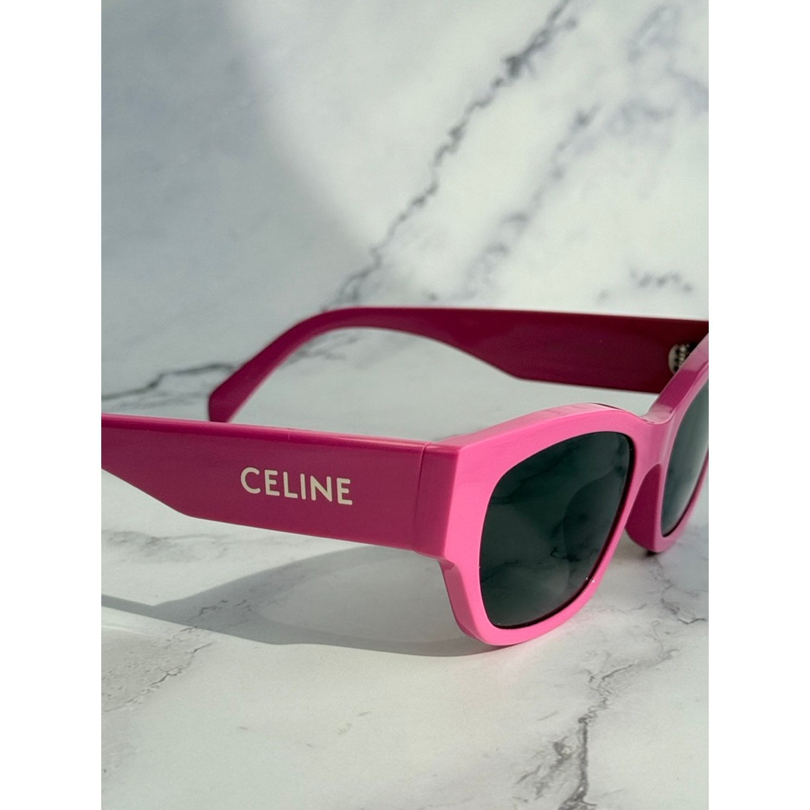 Celine NEW Celine CL40197U Cat Eye Hot Pink Logo Sunglasses Size ONE SIZE - 4 Thumbnail