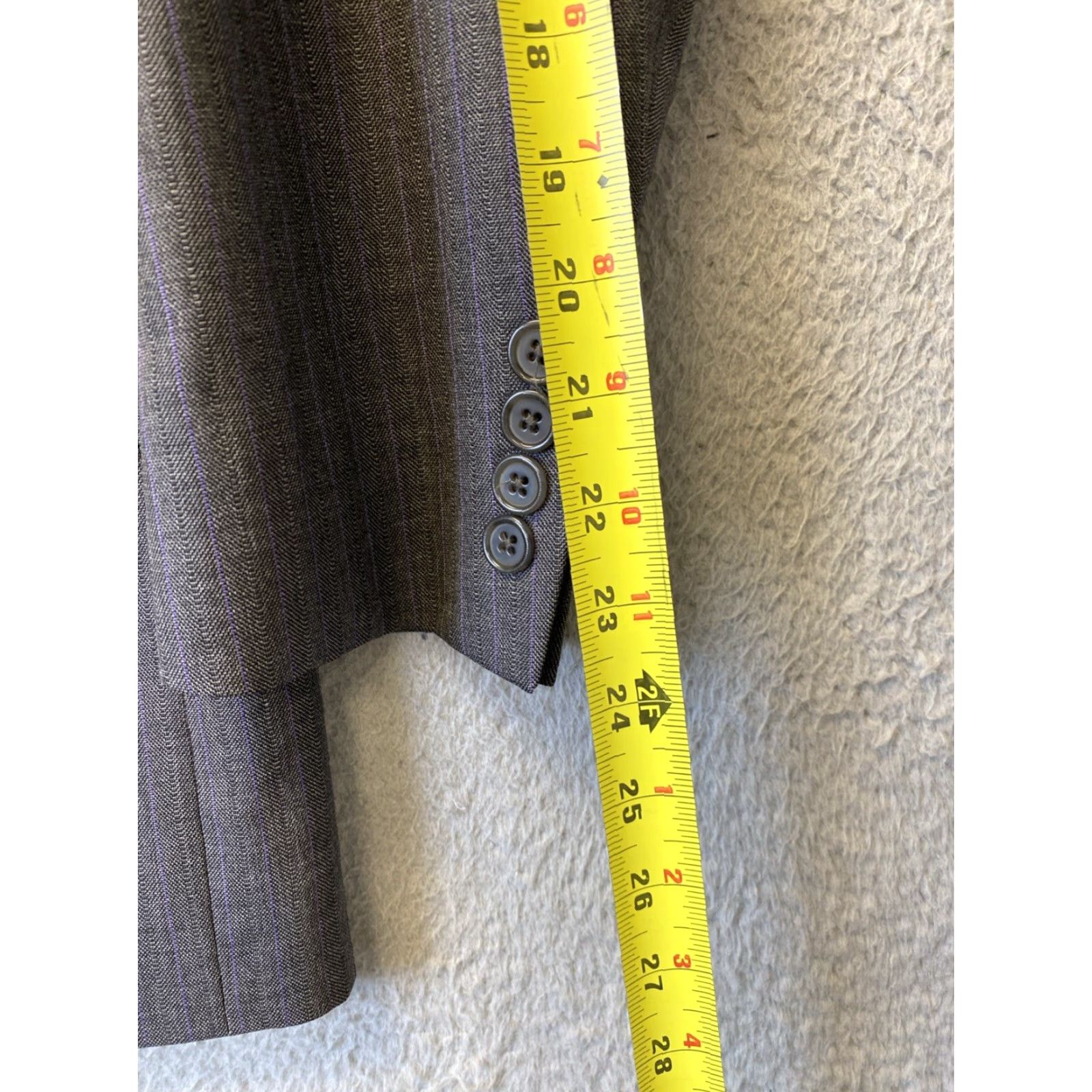 Vintage Tom James Blazer Mens 40R Grey Wool Twill Striped Notch Lapel Double-Vented 2-Button Front Jacket /135-17 Size 40R - 5 Thumbnail