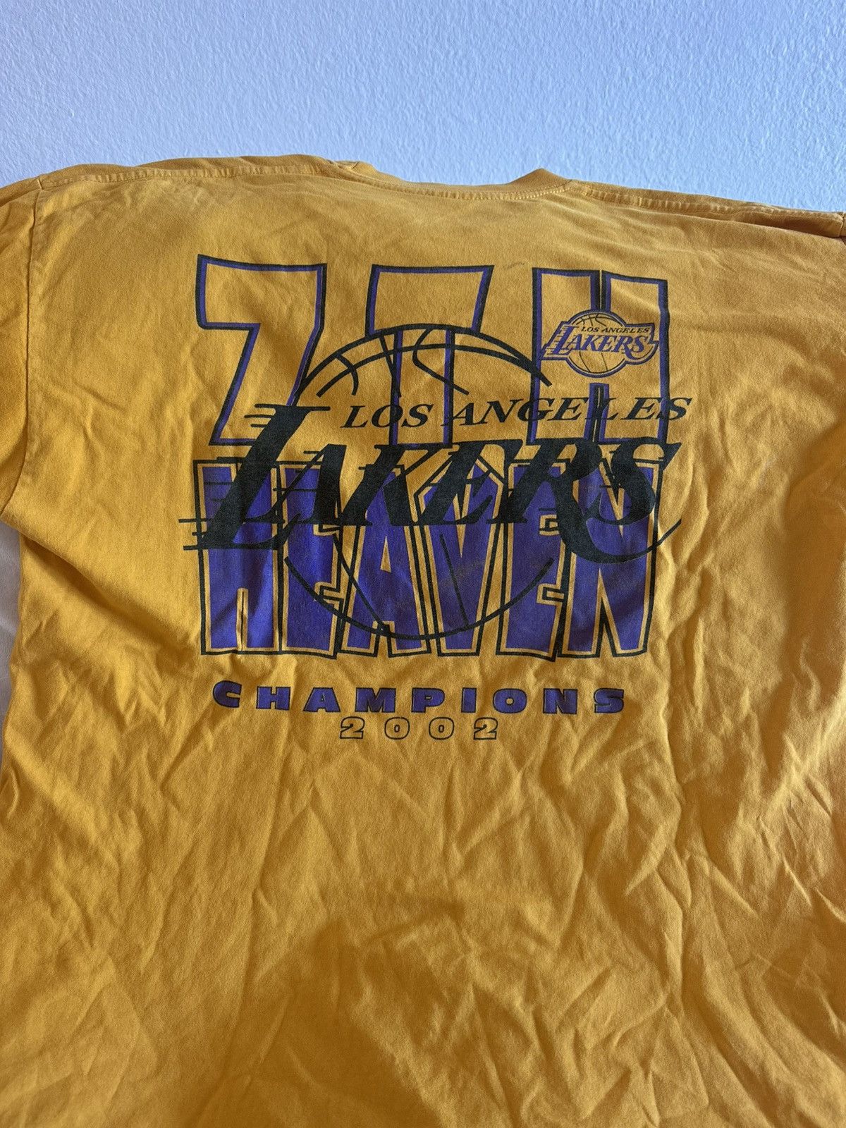NBA Los Angeles Lakers Kobe Bryant Shaq 2002 World Champions Tee Size US XXL / EU 58 / 5 - 8 Thumbnail
