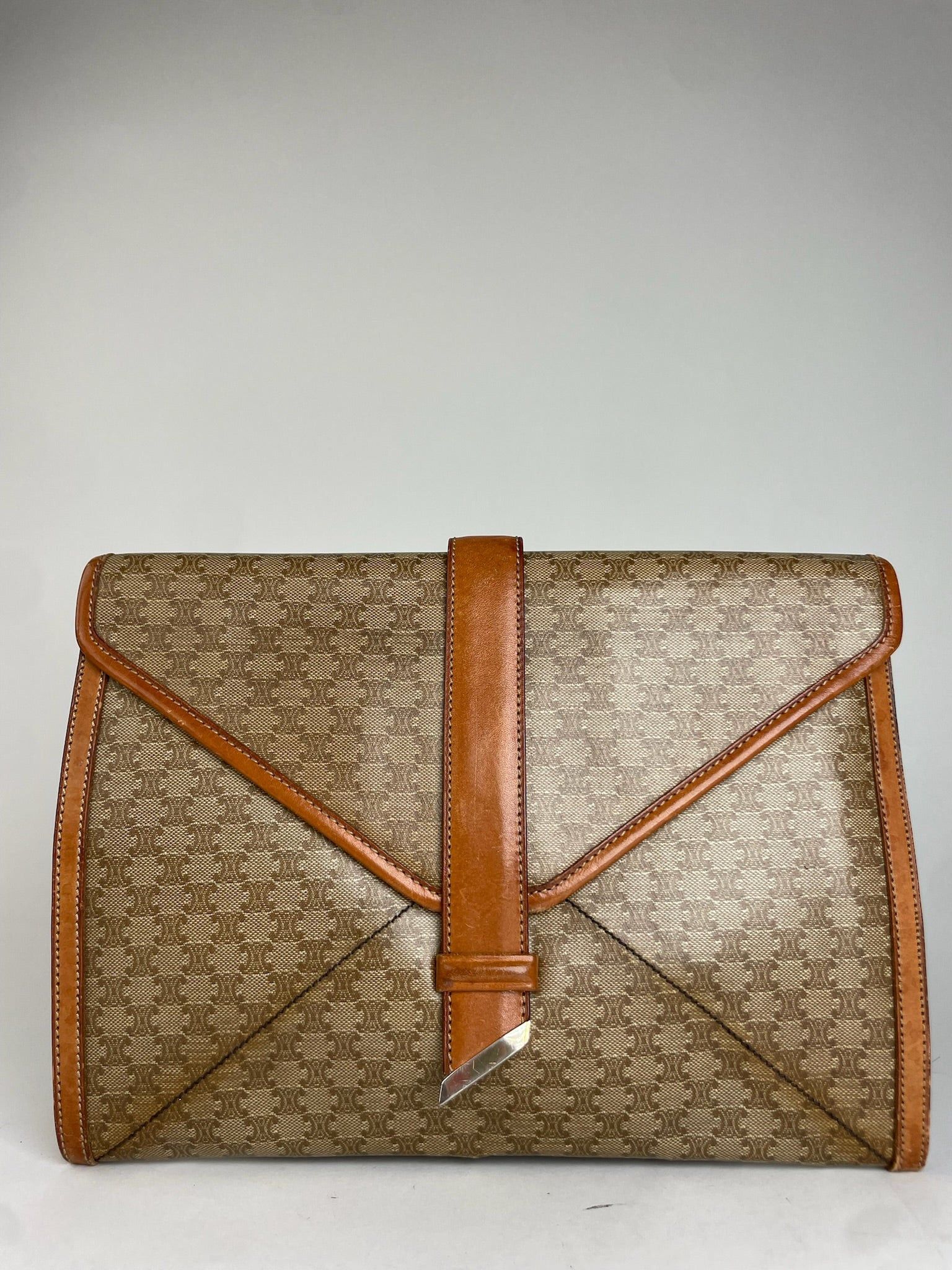 Celine Vintage Triomphe Monogram Leather Clutch Beige Brown Size ONE SIZE - 1 Thumbnail