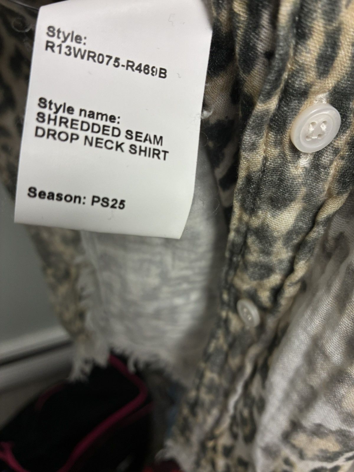 R13 Shredded Seam Drop Neck Shirt Leopard XS Size XS / US 0-2 / IT 36-38 - 9 Thumbnail