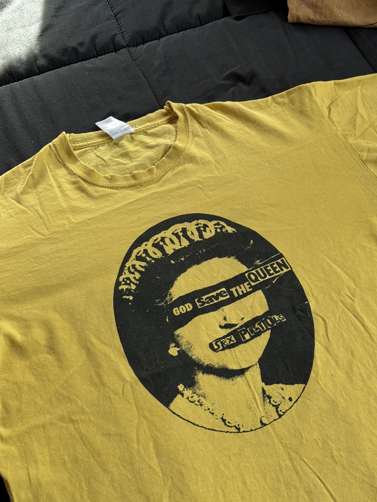 Other Vintage Y2K Sex Pistols shirt - God save the queen Size US L / EU 52-54 / 3 - 3 Thumbnail