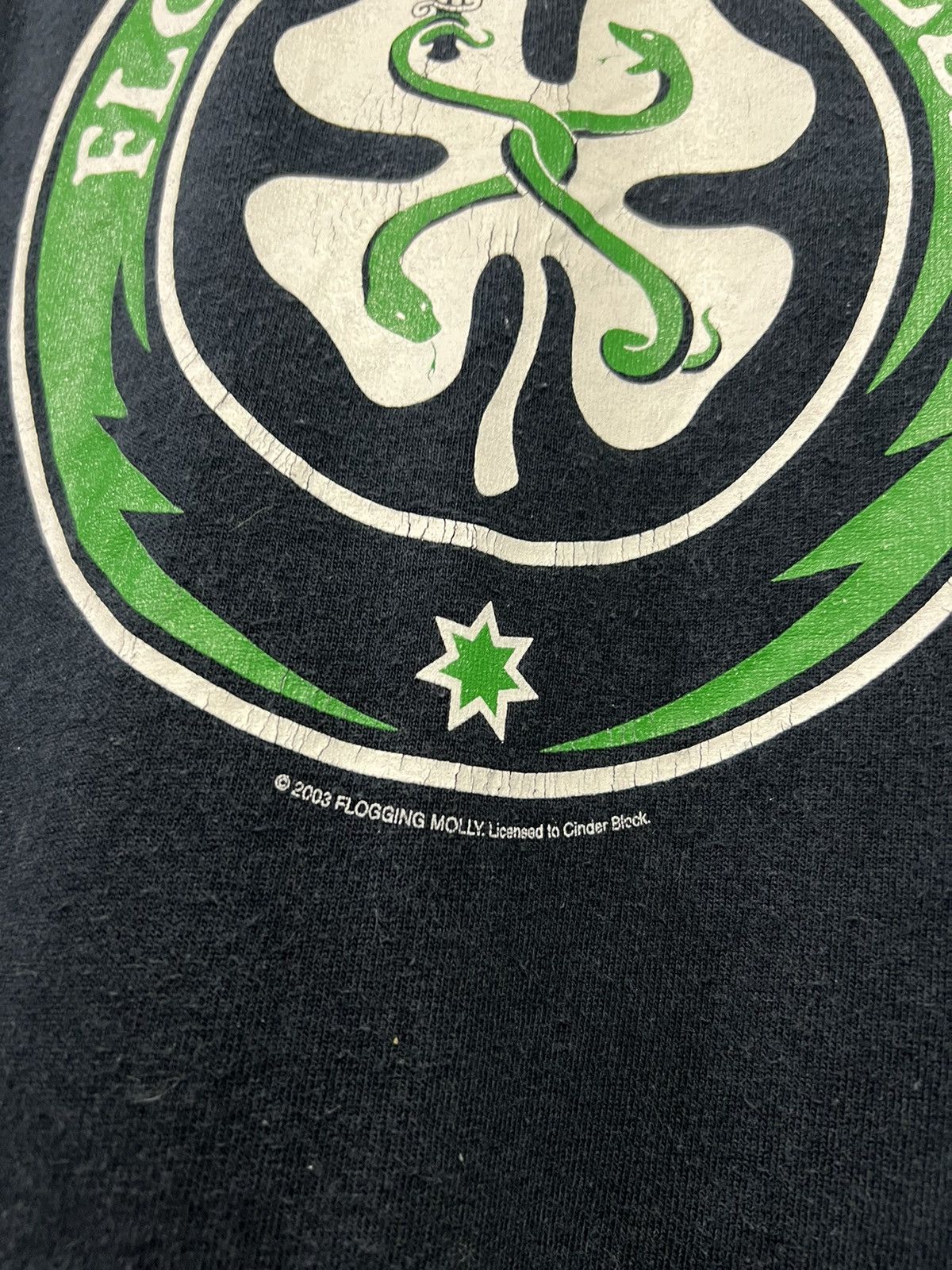 Band Tees × Vintage Vintage Flogging Molly Band Tshirt Size US S / EU 44-46 / 1 - 3 Thumbnail