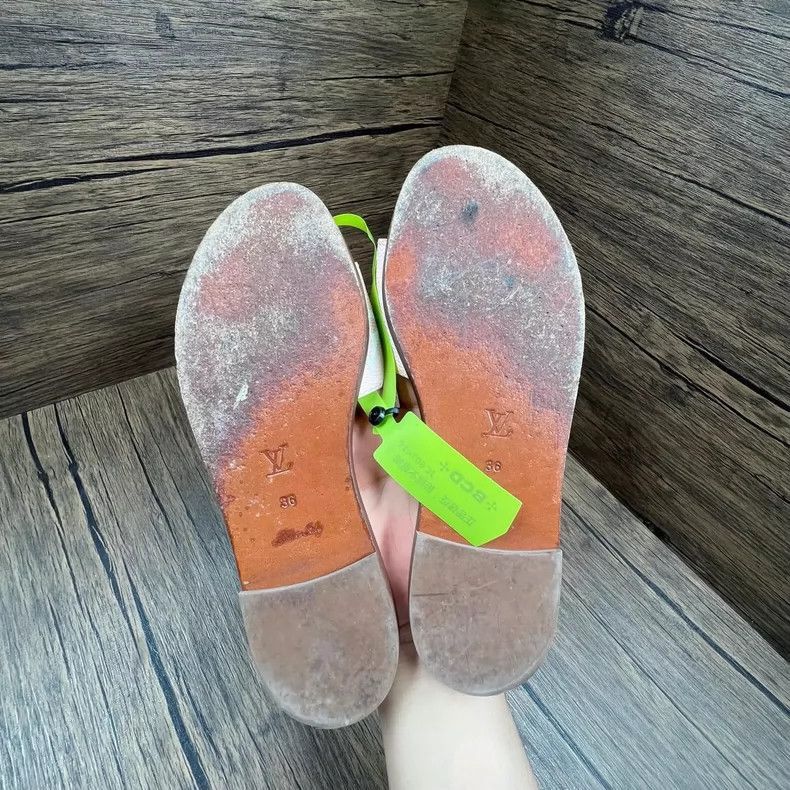 Louis Vuitton Louis Vuitton Printed Slide Sandals Size 36-2506 Size US 6 / IT 36 - 5 Thumbnail