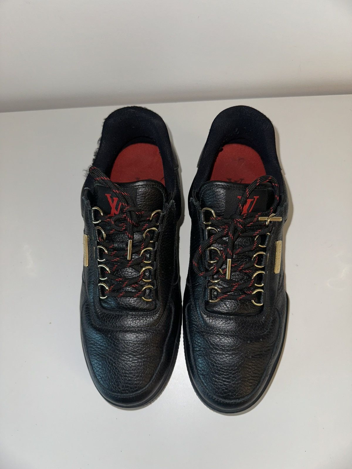 Louis Vuitton Louis Vuitton Black Calfskin Leather Sneaker Size US 8 / EU 41 - 2 Thumbnail