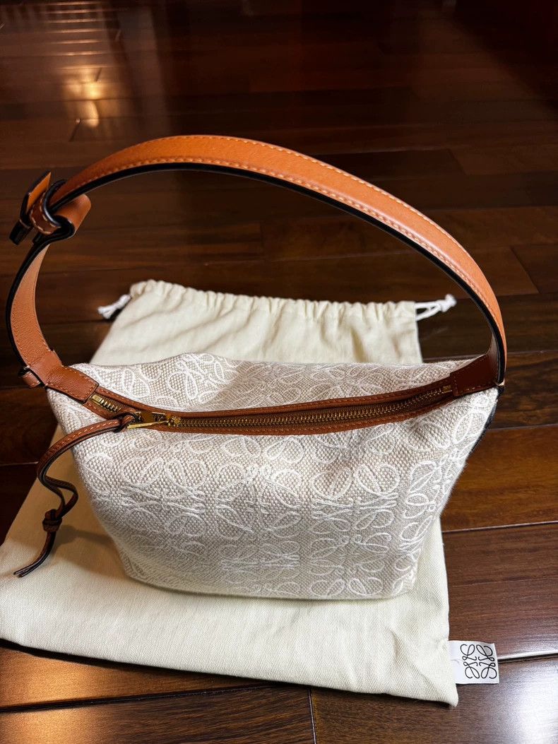 Loewe loewe handbag 2503-Nextarrow Size ONE SIZE - 1 Thumbnail