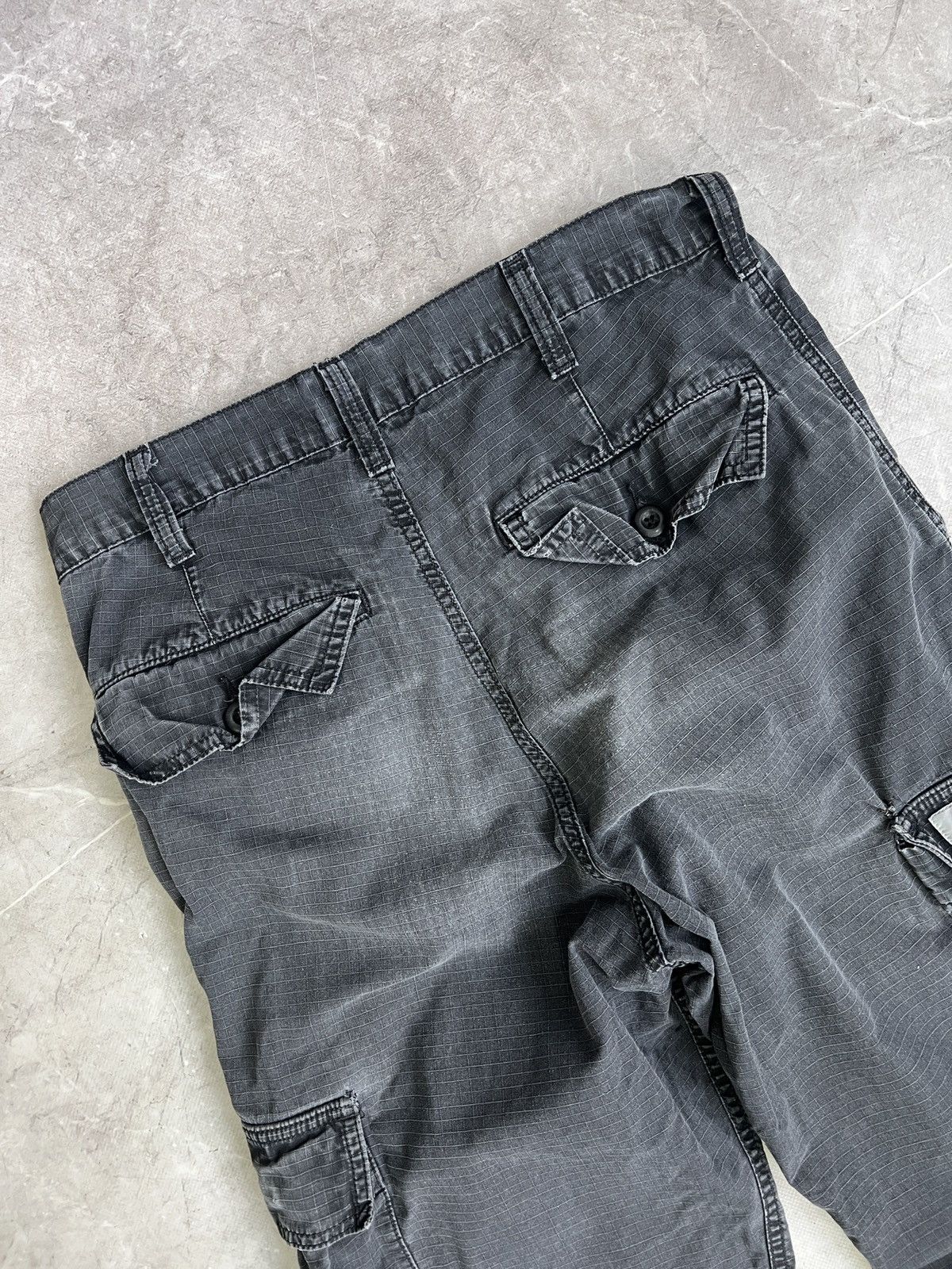Carhartt Distressed cargo washed carhartt pants y2k style Size US 31 - 9 Thumbnail