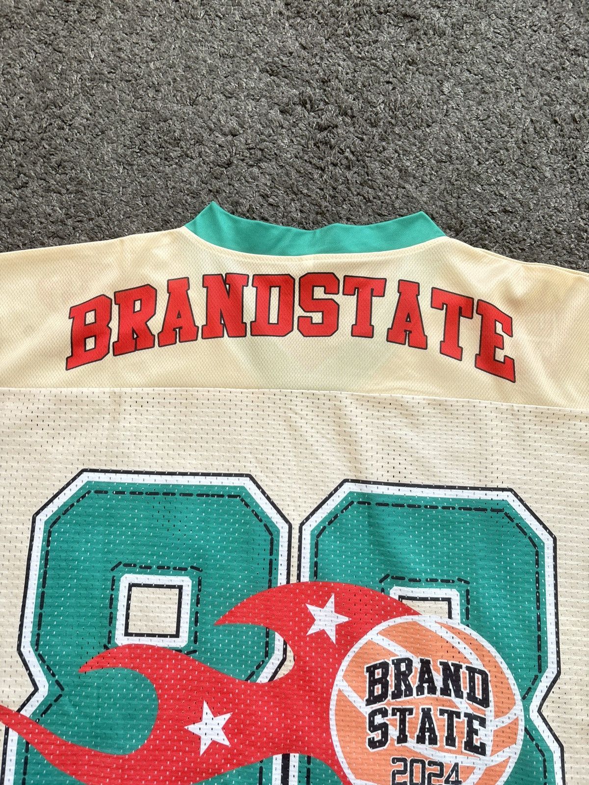 Japanese Brand Vintage oversize basketball 80 football cream green jersey Size US M / EU 48-50 / 2 - 15 Thumbnail