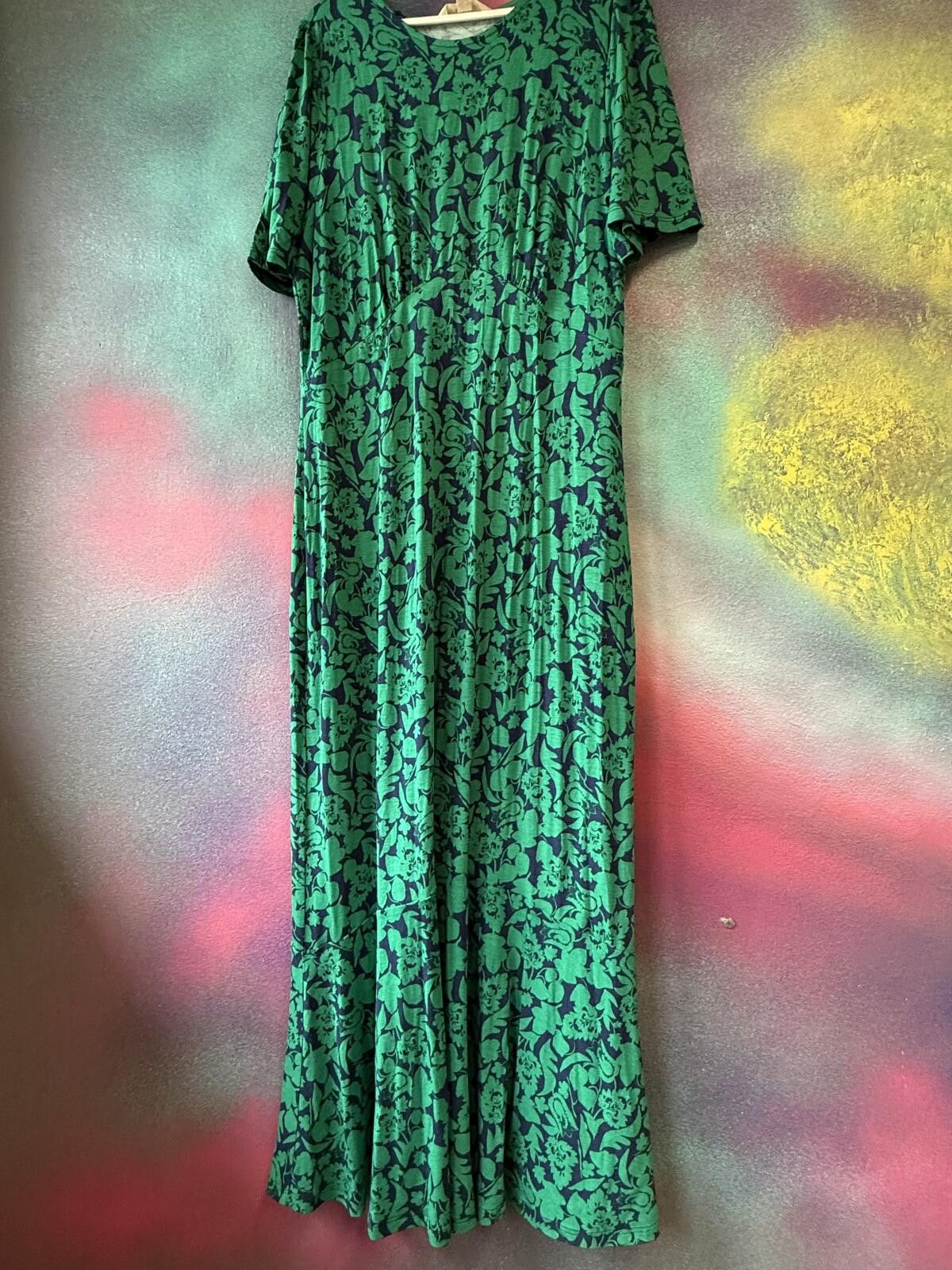 Other Boden Flippy Jersey Midi Dress in Meadow Green Floral Size XL / US 12-14 / IT 48-50 - 1 Thumbnail