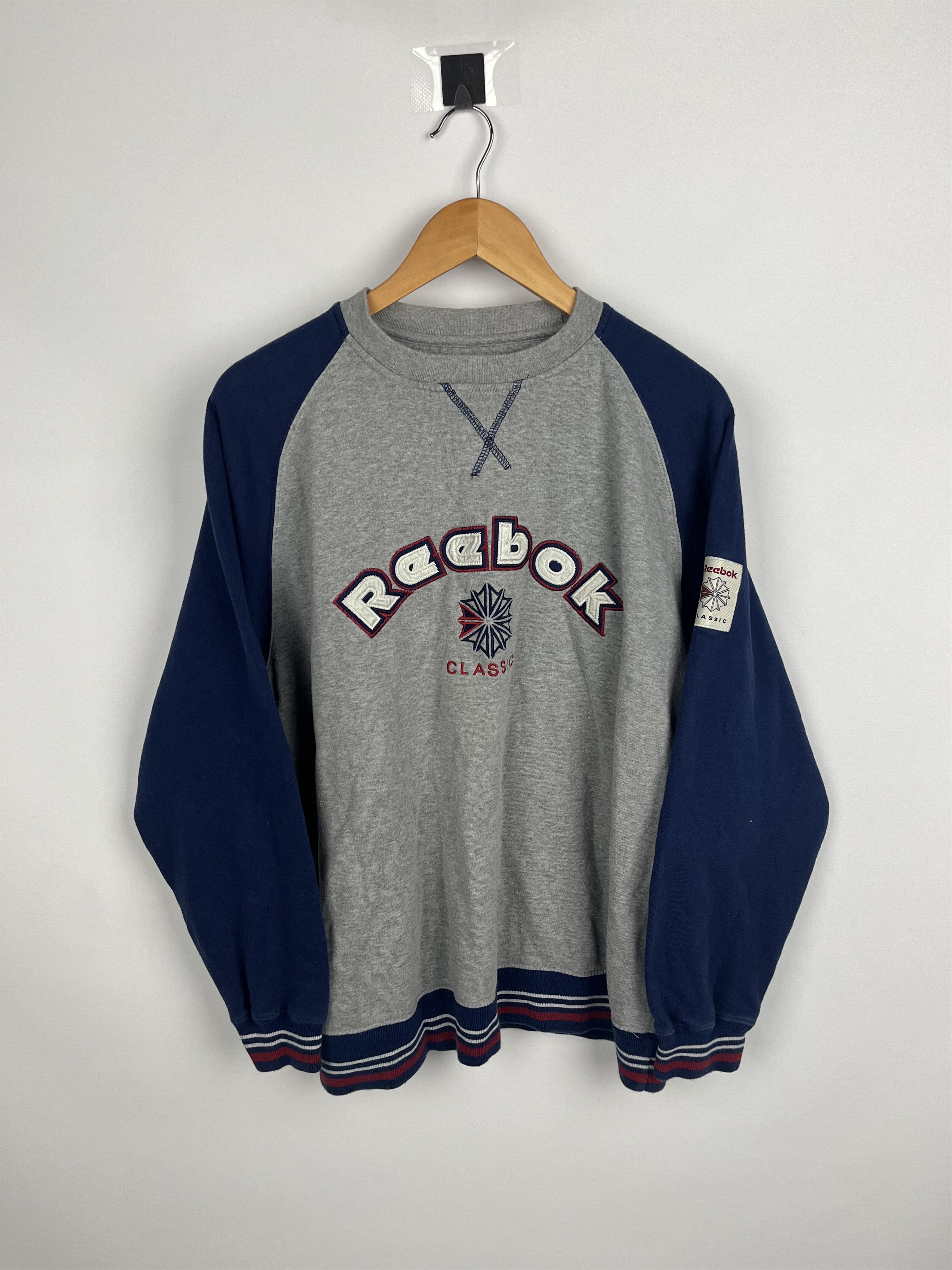 Reebok Vintage Reebok Crew Neck Big Logo Embroidered Y2K Size US M / EU 48-50 / 2 - 1 Thumbnail