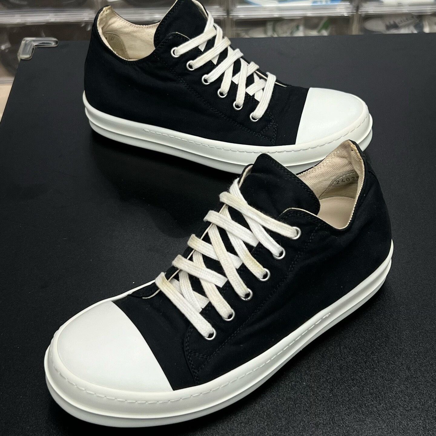 Rick Owens Rick Owens Black Shoes Low Top Size US 6 / EU 39 - 1 Thumbnail