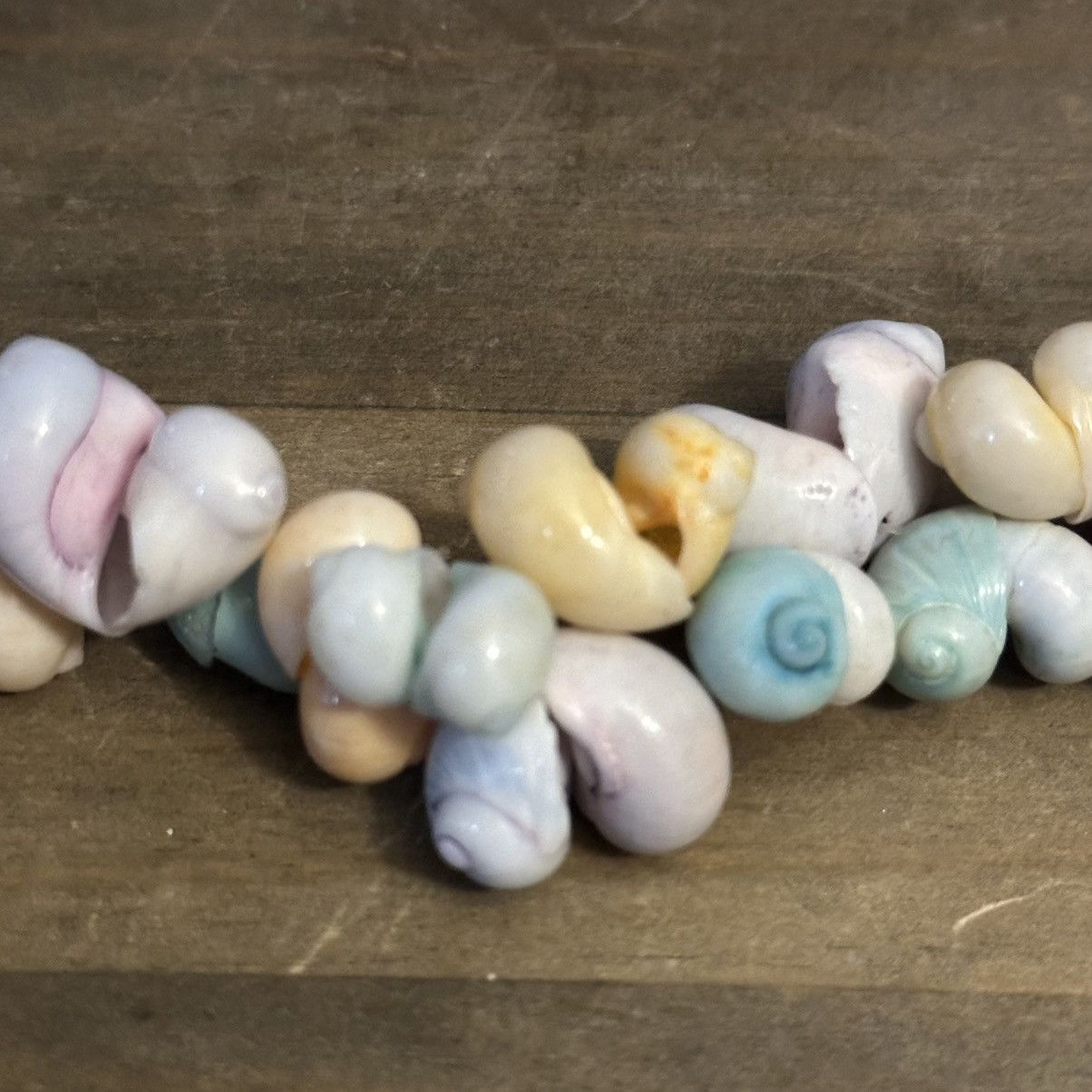 Vintage Vintage dyed seashell cluster puka necklace Size ONE SIZE - 4 Thumbnail