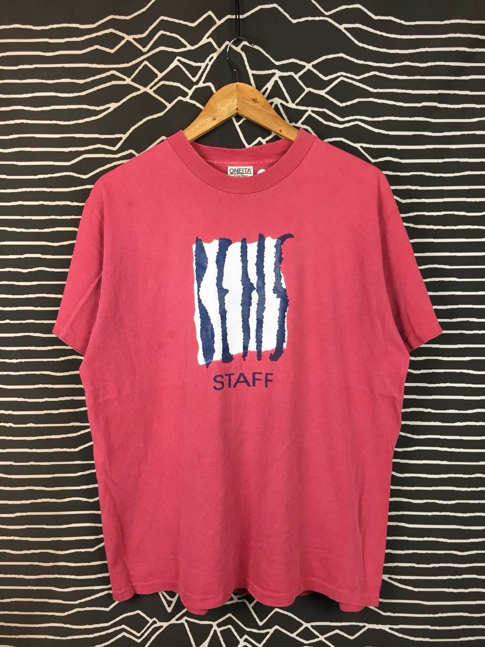 Vintage Vtg 90s BEHS Staff Attitude Is Everything Single Stitch Tee Size US L / EU 52-54 / 3 - 1 Thumbnail