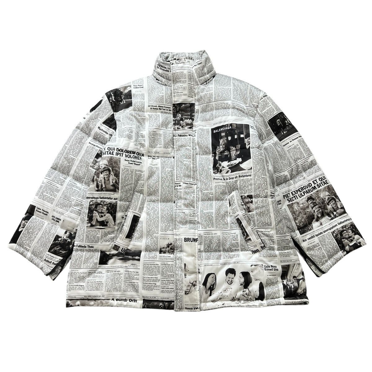 Balenciaga BALENCIAGA Newspaper Puffer Jacket Size US L / EU 52-54 / 3 - 1 Thumbnail