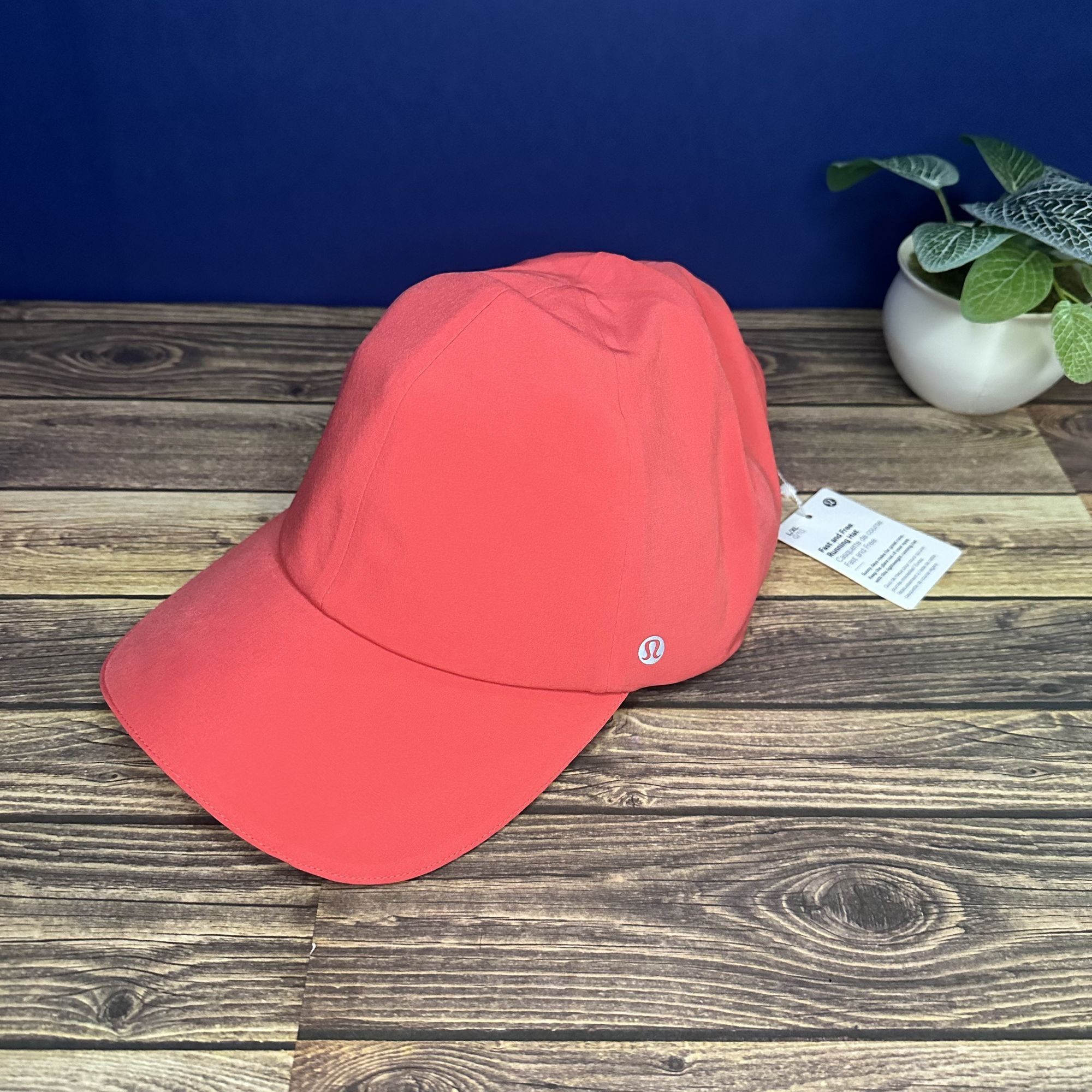 Lululemon Lululemon Women's Fast & Free Running Hat NWT Size L/XL Size ONE SIZE - 1 Thumbnail