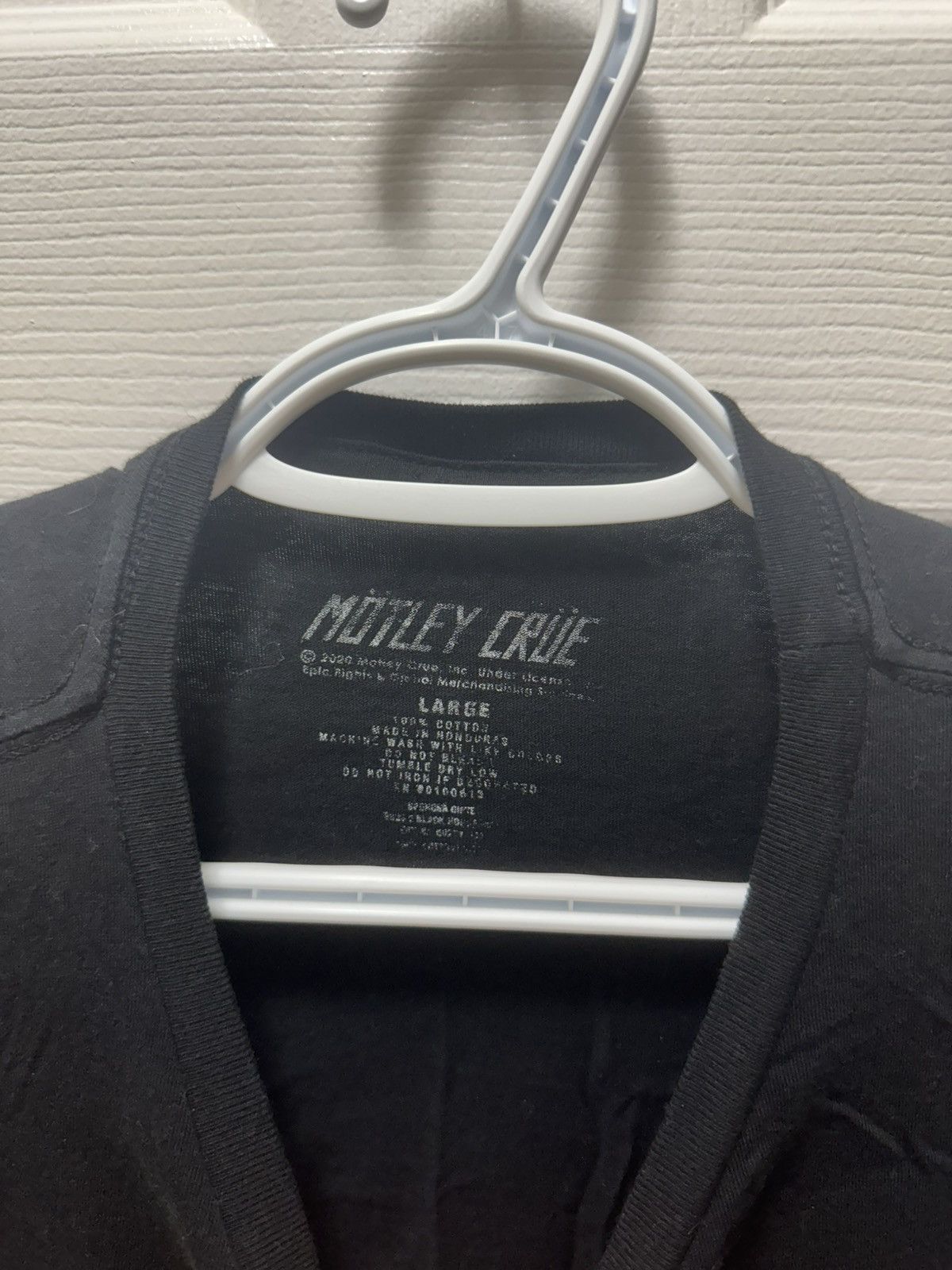 Band Tees Motley Crue 2020 Smokin' In The Boys Room Band Merch Size US L / EU 52-54 / 3 - 3 Thumbnail