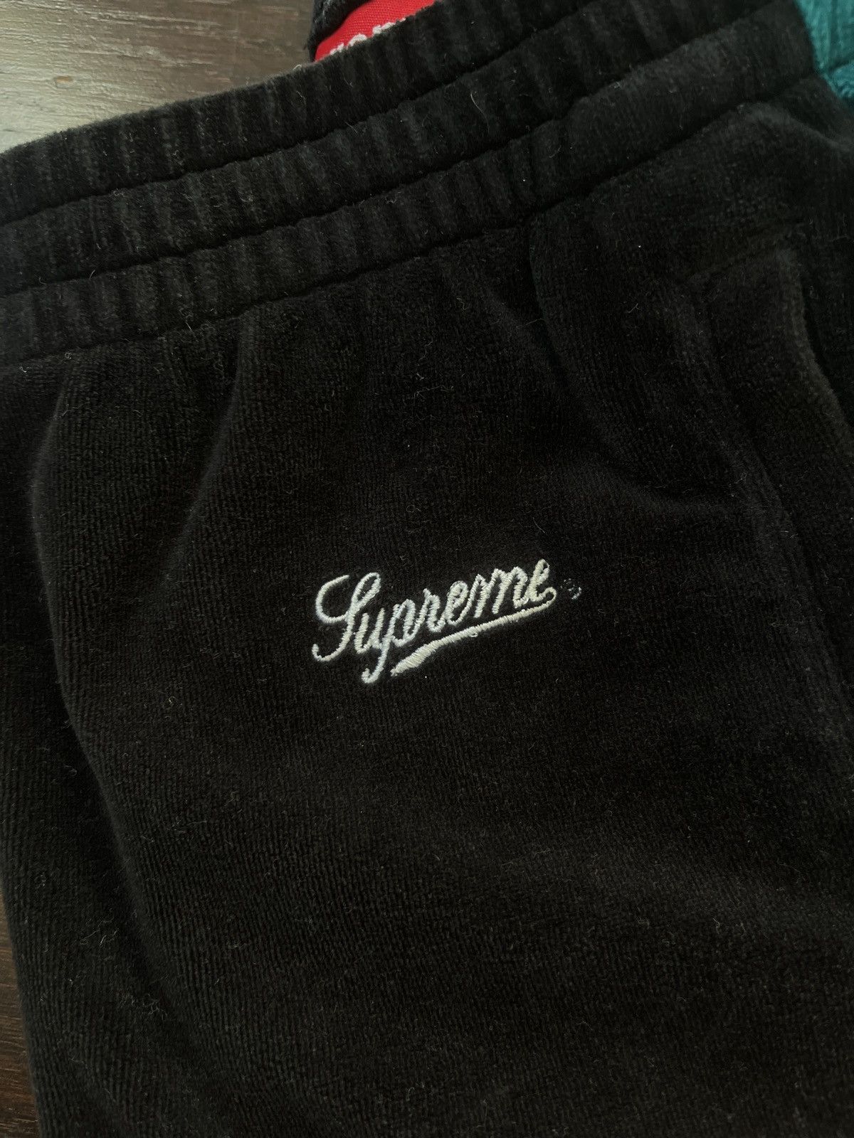 Supreme Supreme Velour sweatpants FW16 track pants🇮🇹 Size US 32 / EU 48 - 4 Thumbnail