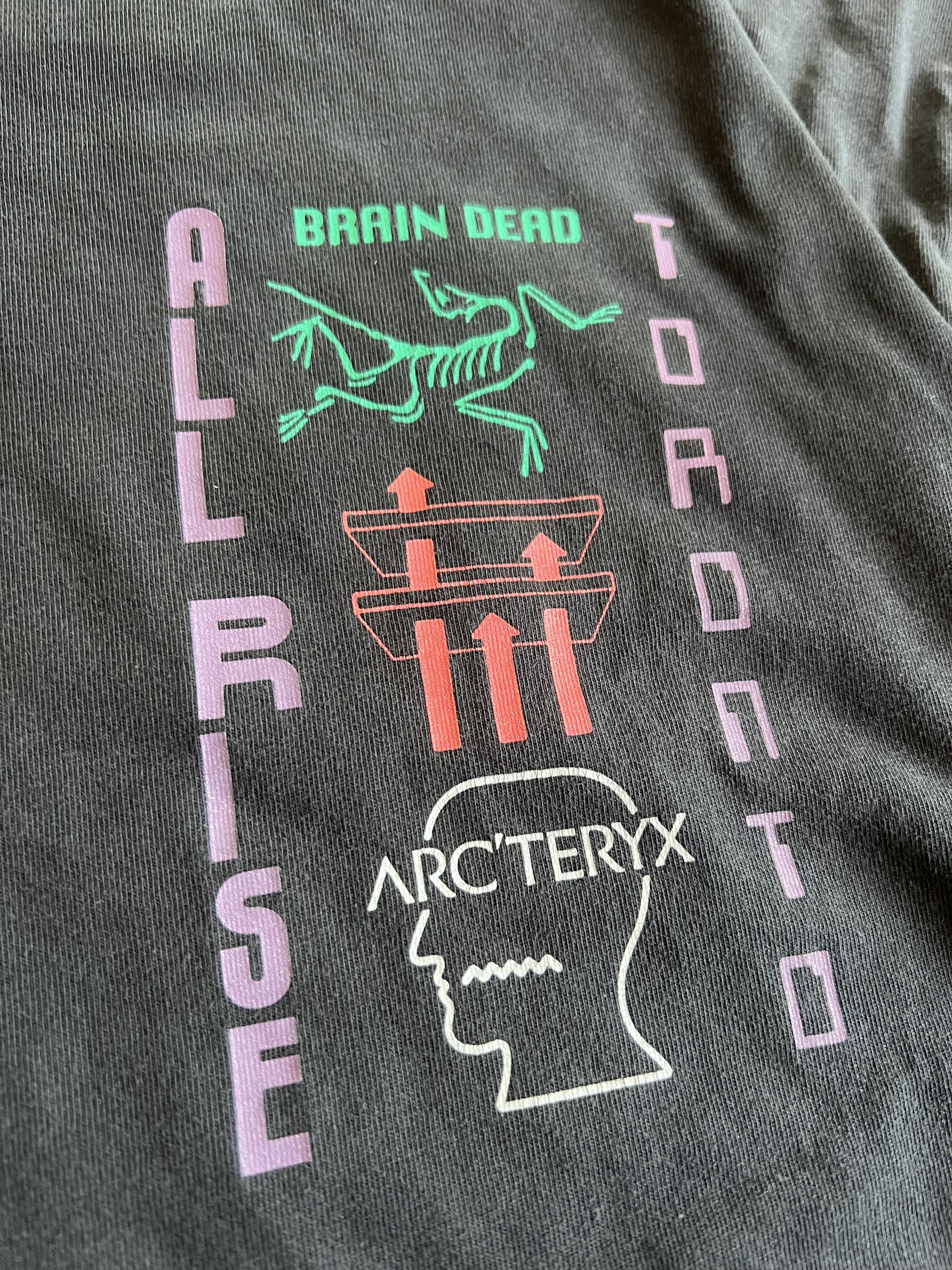 Arc'teryx × Brain Dead Brain Dead x Arc'teryx All Rise Toronto T-Shirt / Gorpcore Size US XL / EU 56 / 4 - 2 Thumbnail