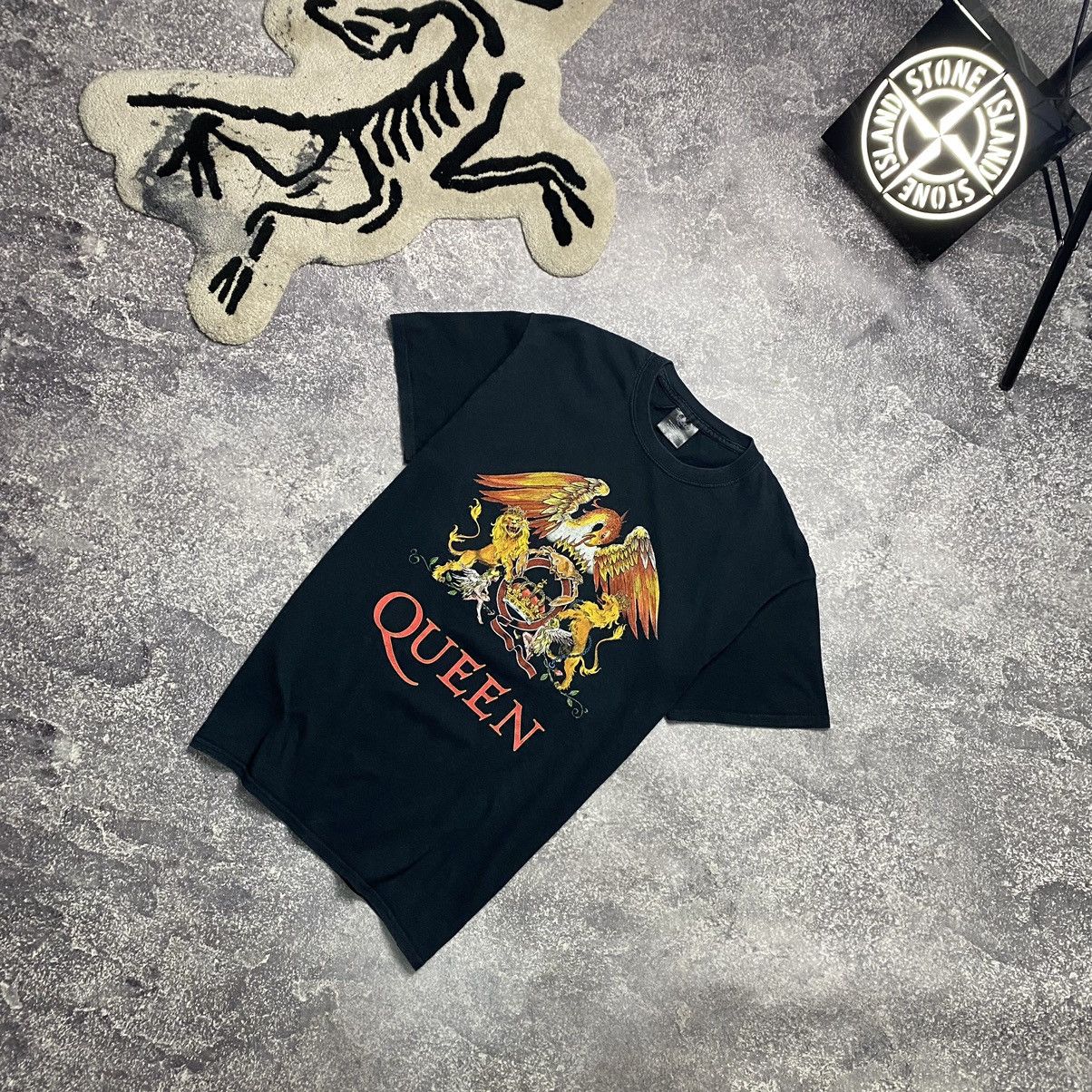 Band Tees Vintage Queen Big logo 2013 Rock Band tee Size US M / EU 48-50 / 2 - 2 Thumbnail