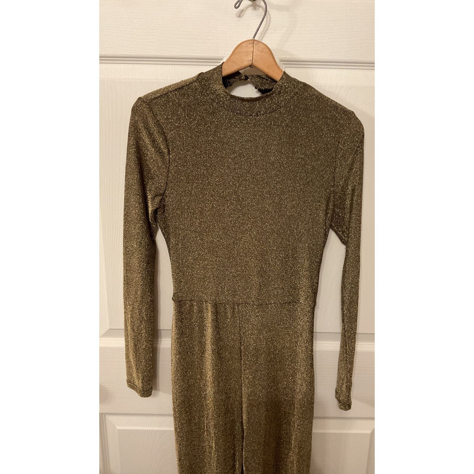 superdown Revolve Superdown Metallic Nissa Open Back Jumpsuit, M Size 28" / US 6 / IT 42 - 5 Thumbnail