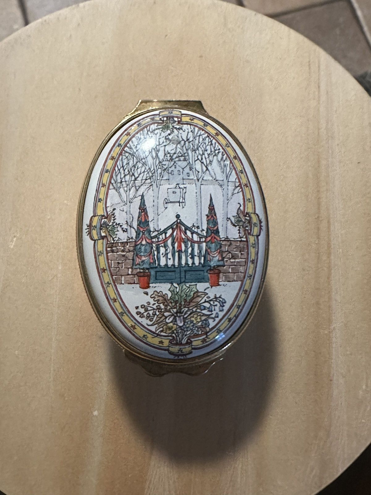 Gucci Gucci Christmas 1987 porcelain pill box Size ONE SIZE - 2 Thumbnail