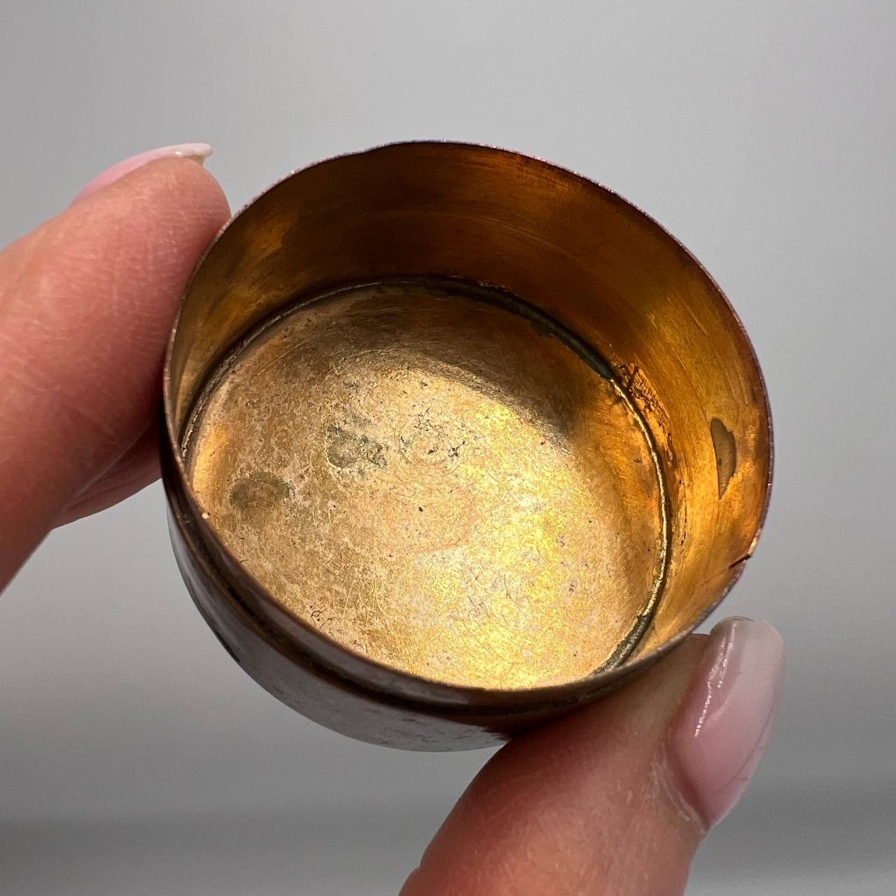 Vintage Vintage Hot Enamel Jewelry Trinket Pillbox Ornate Brass Box Size ONE SIZE - 2 Thumbnail