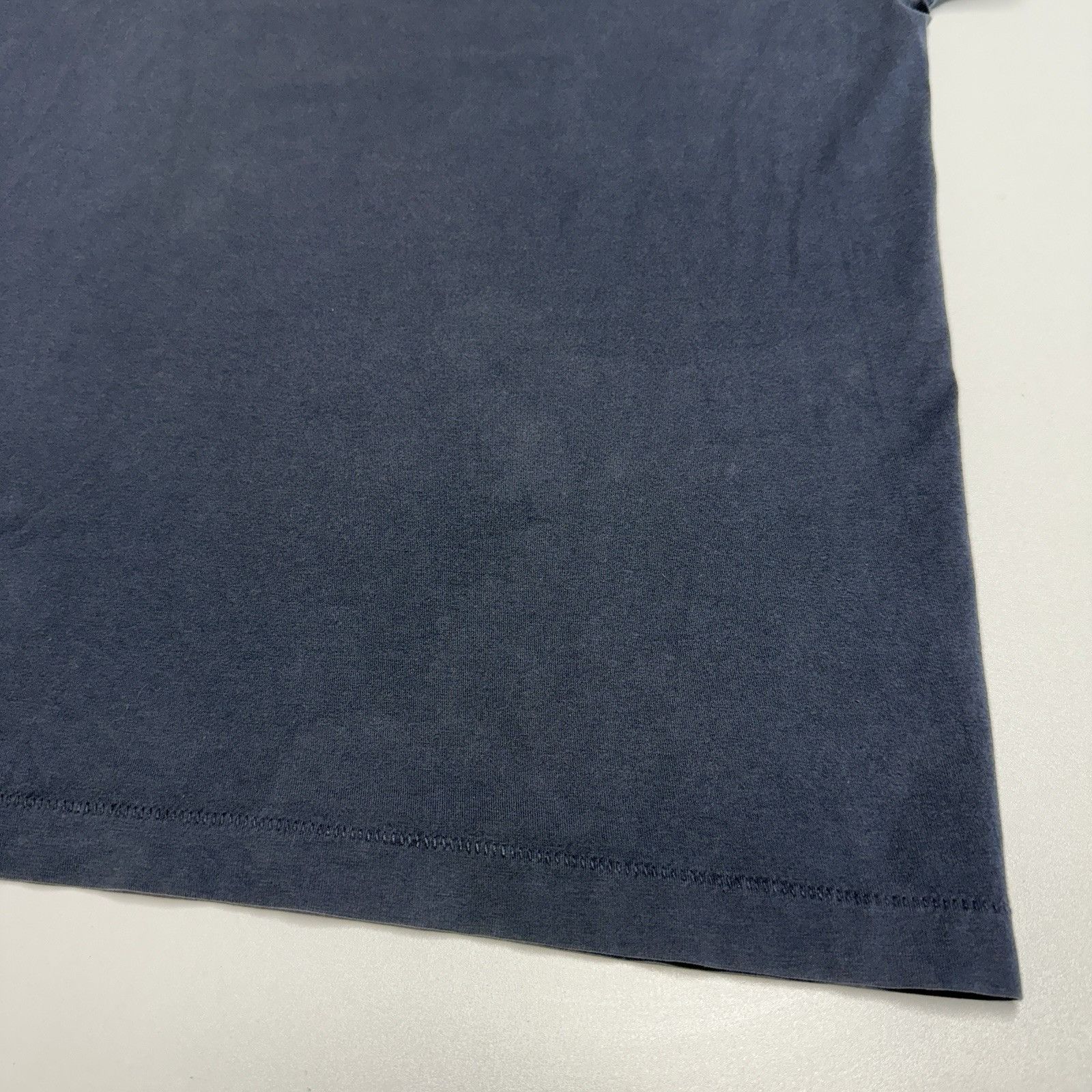 American Eagle Outfitters American Eagle Outfitters T Shirt Small 20.5x27.5 Blue Islan Size US S / EU 44-46 / 1 - 9 Thumbnail