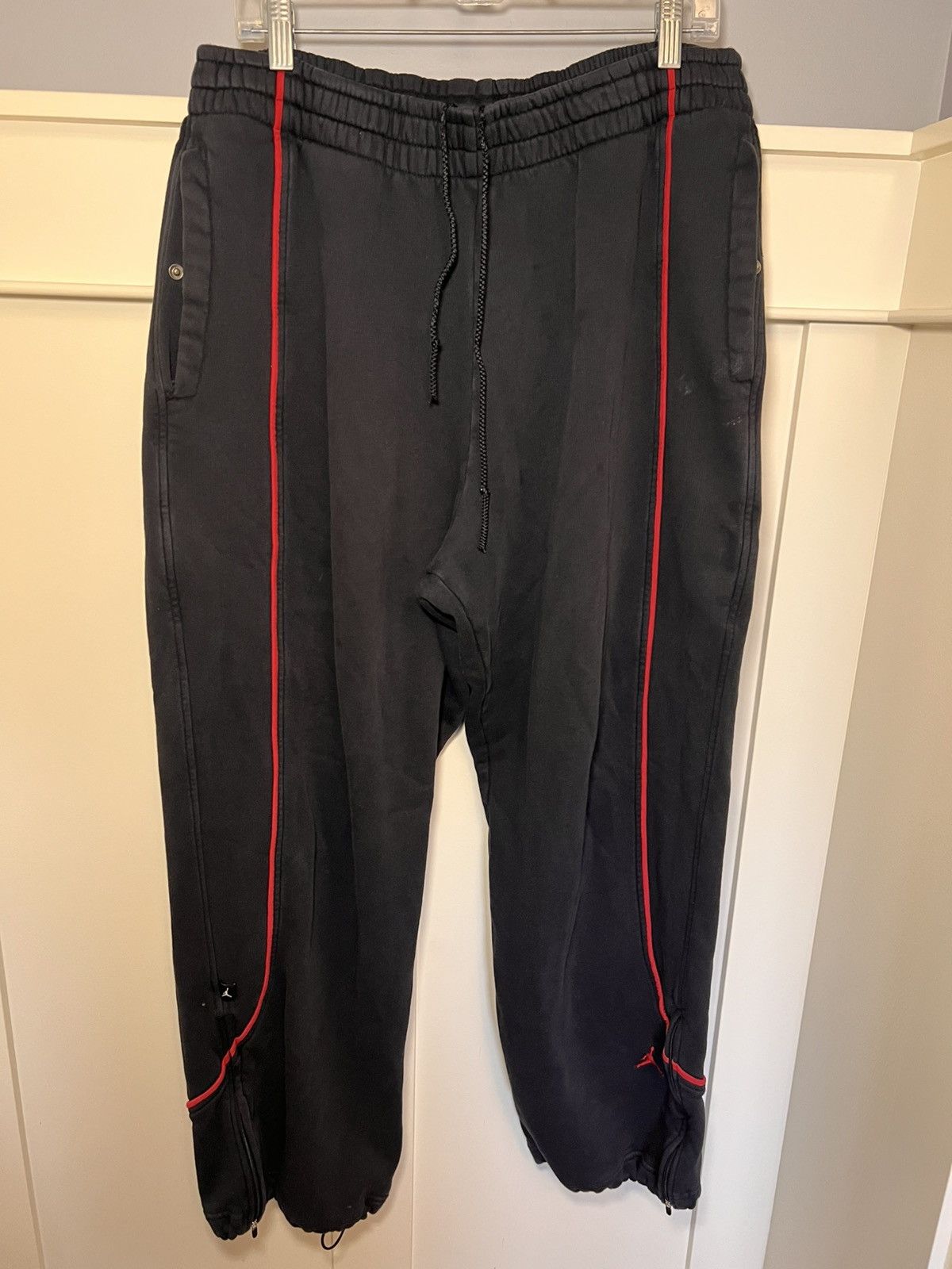 Jordan Brand Vintage Nike Jordan baggy adjustable sweatpants Size US 36 / EU 52 - 1 Thumbnail