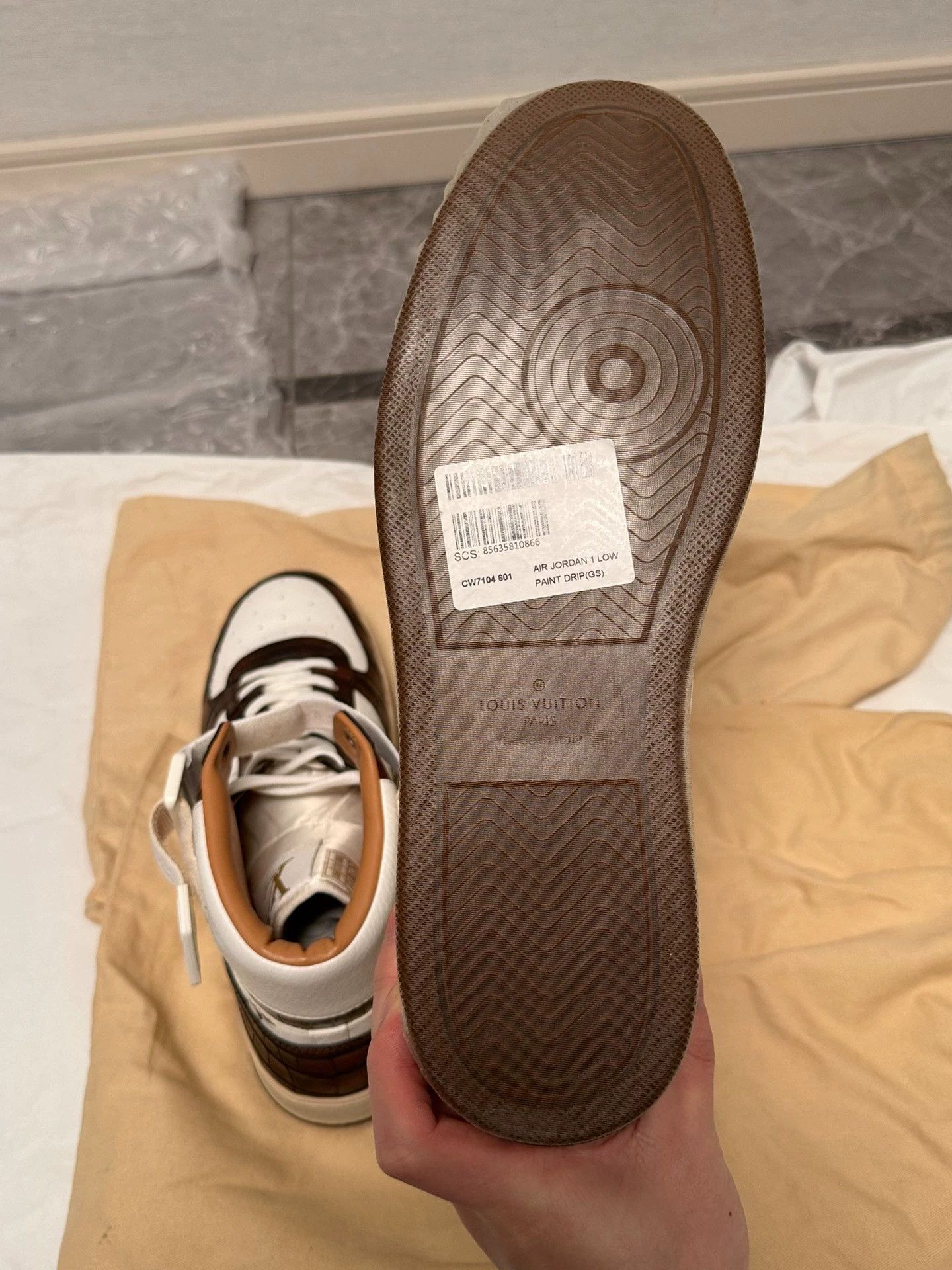 Louis Vuitton LV Rivoli Croc Monogram Sneaker 42 New Size US 9 / EU 42 - 8 Thumbnail