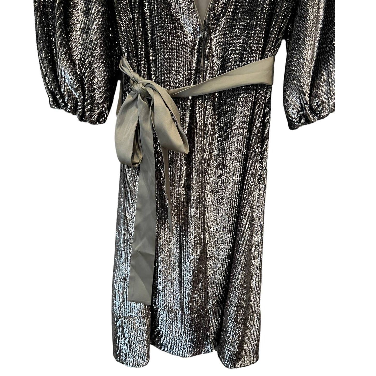 Alice + Olivia NWT ALICE + OLIVIA Anne Sequin Long Sleeve Wrap Dress Size 2 Size XS / US 0-2 / IT 36-38 - 7 Thumbnail