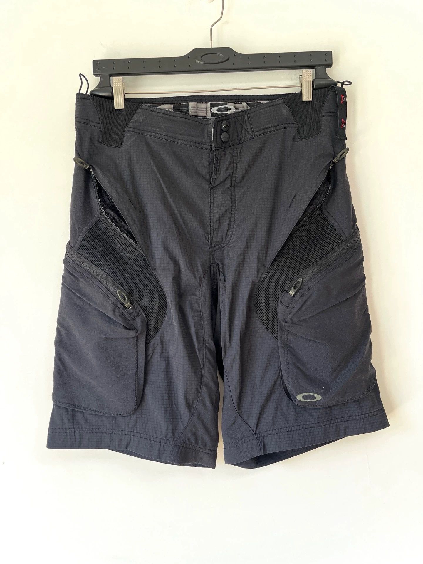 Oakley Oakley Vintage 00s LG Shorts Size US 34 / EU 50 - 1 Thumbnail