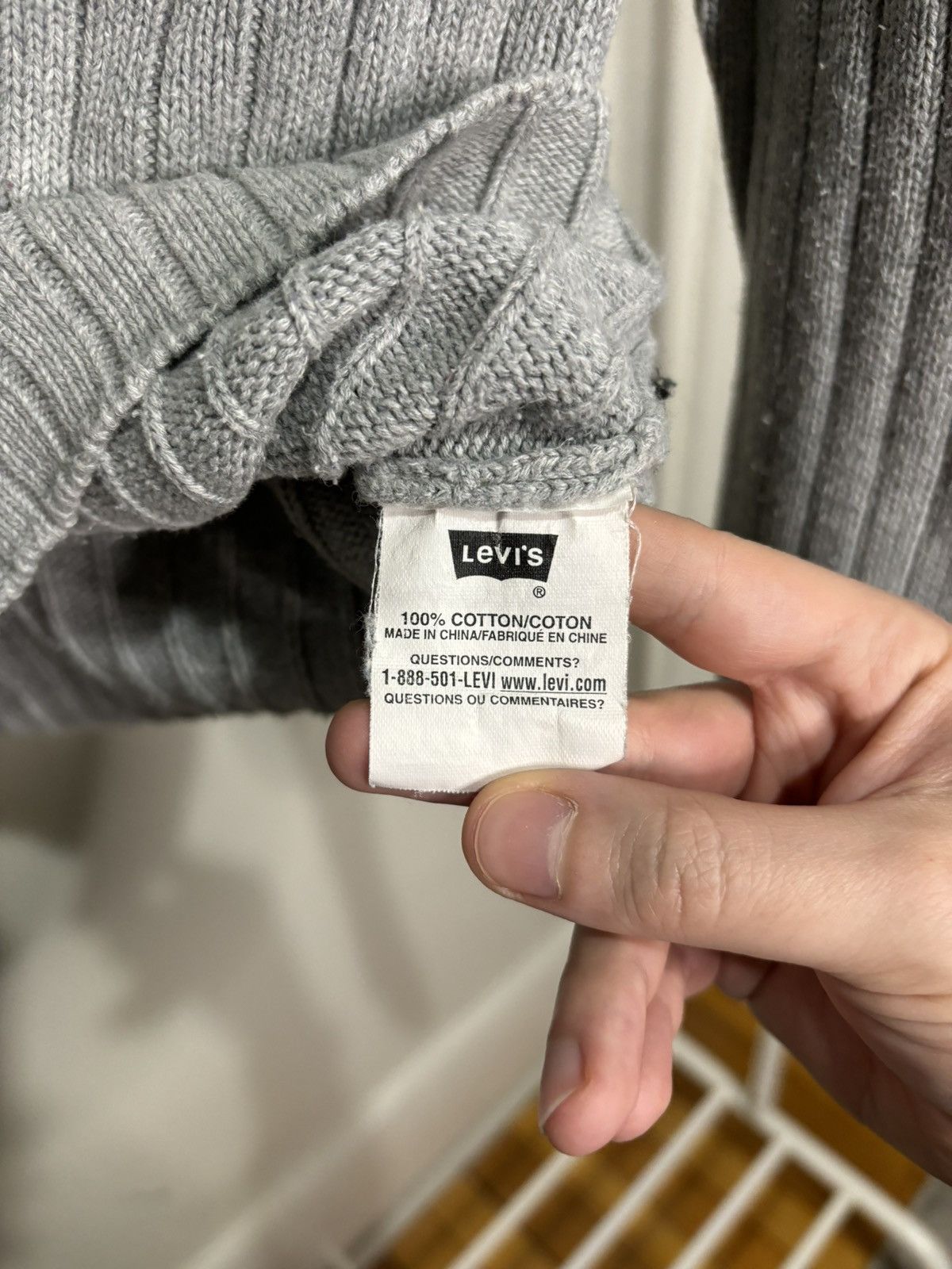 Levi's × Vintage Vintage Y2K Levi's Grey Ribbed Sweater Size S / US 4 / IT 40 - 6 Thumbnail