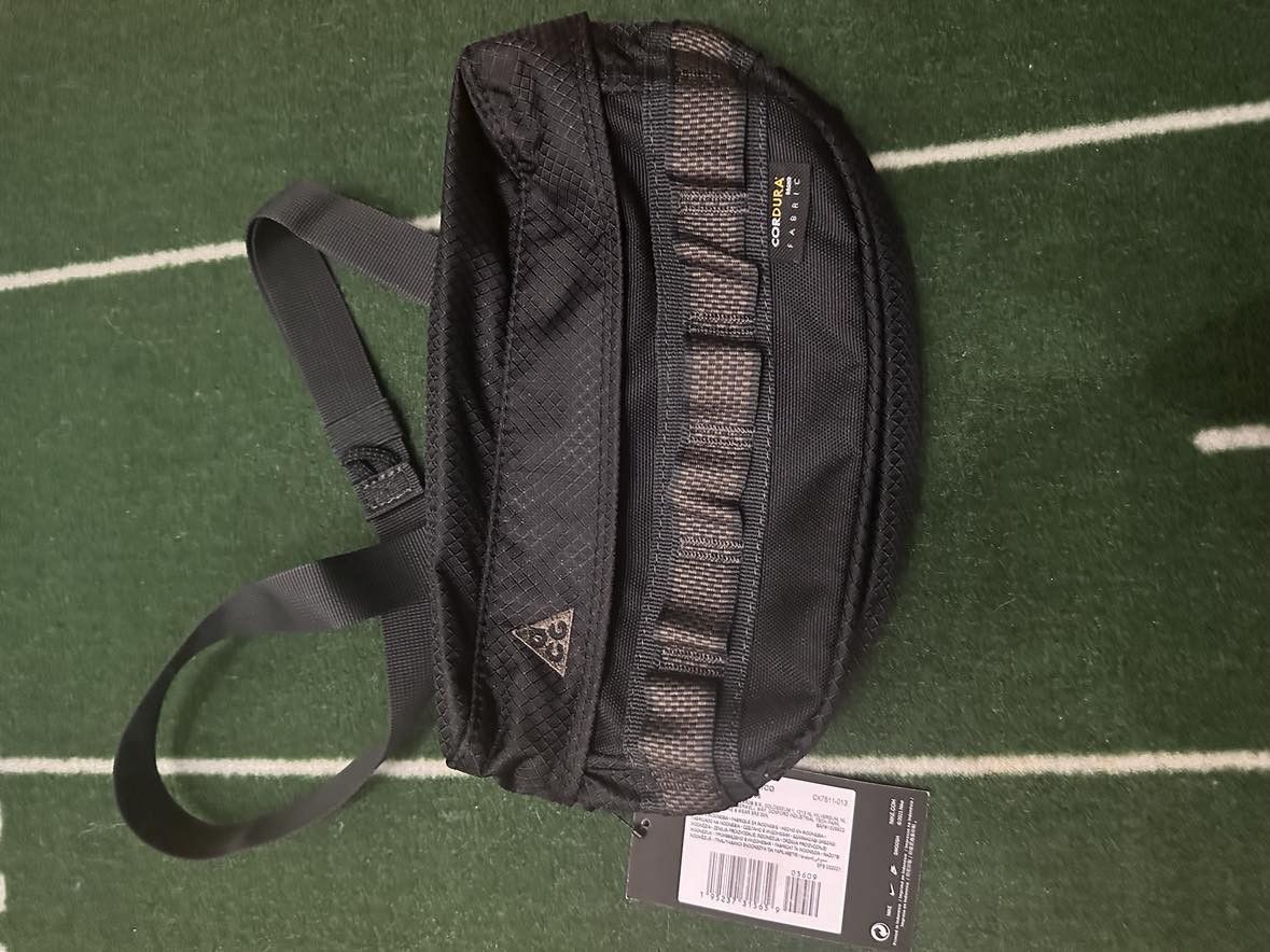 acg nike bag