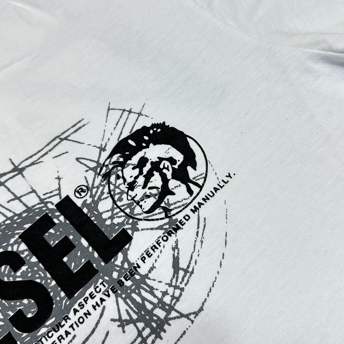 Diesel Vintage Diesel Big Logo Tee / T Shirt Size US L / EU 52-54 / 3 - 5 Thumbnail